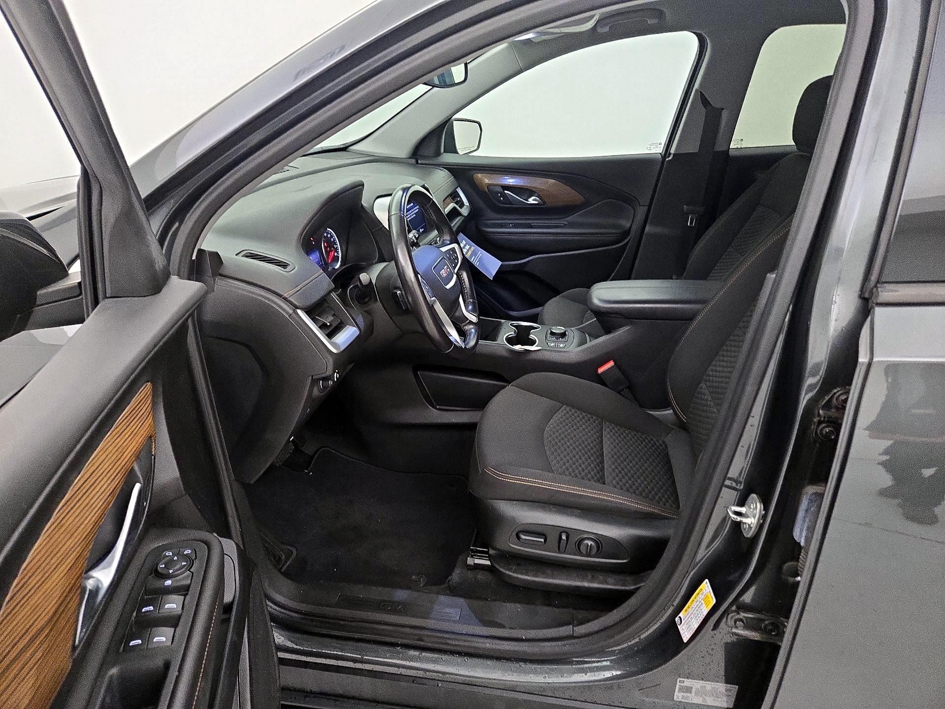 Thumbnail: 2020 GMC Terrain - 9