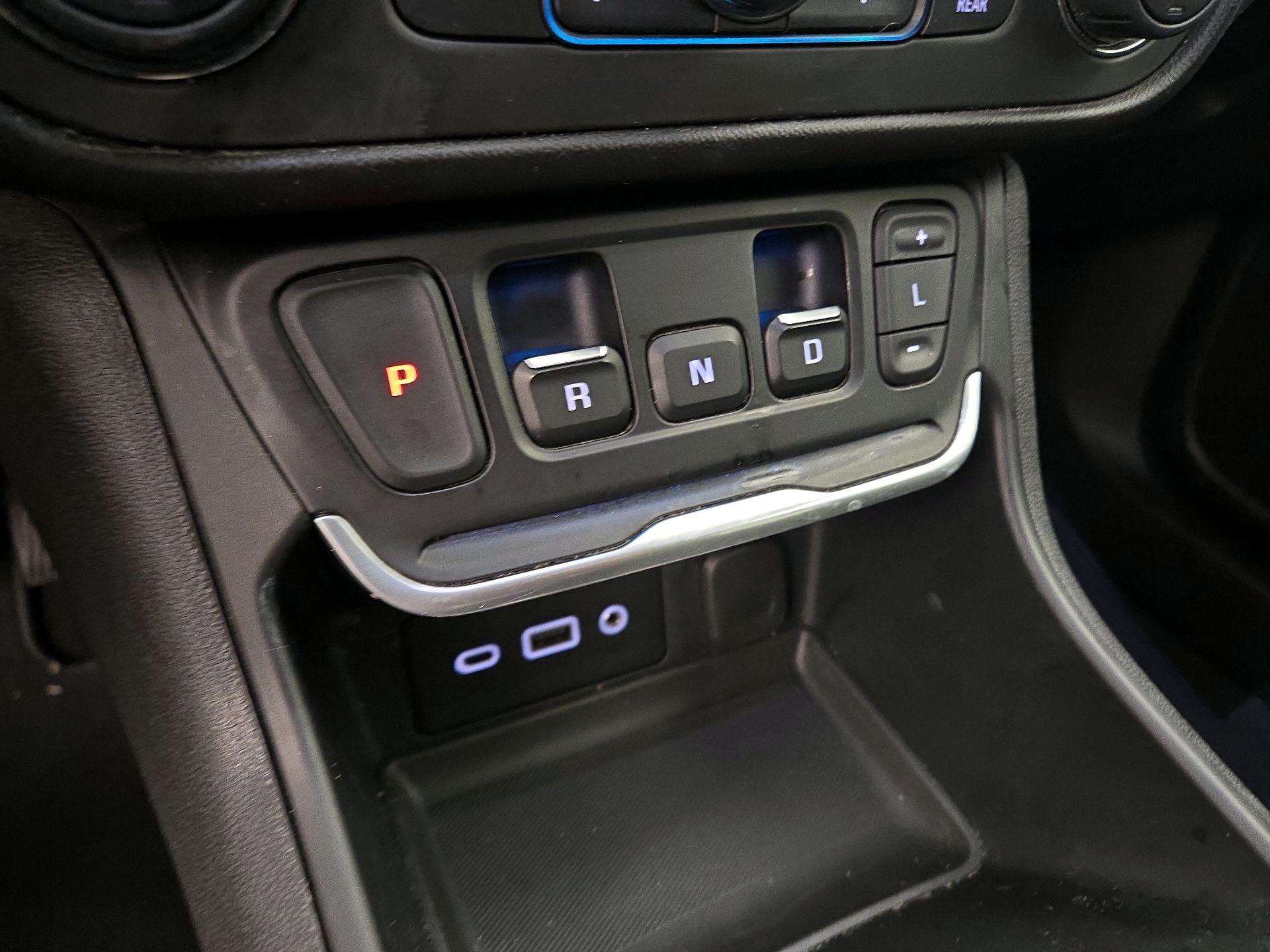 Thumbnail: 2020 GMC Terrain - 15