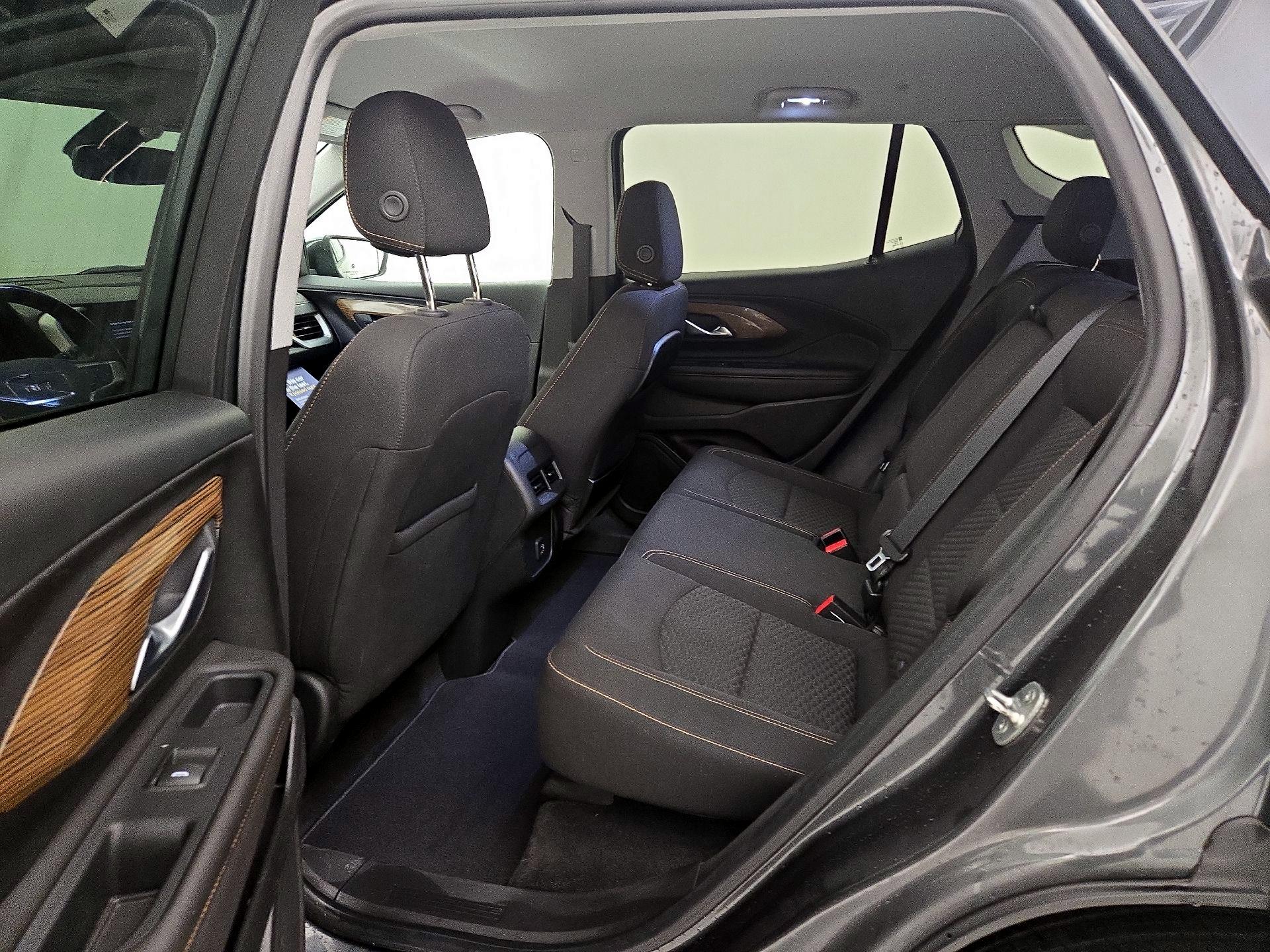 Thumbnail: 2020 GMC Terrain - 17