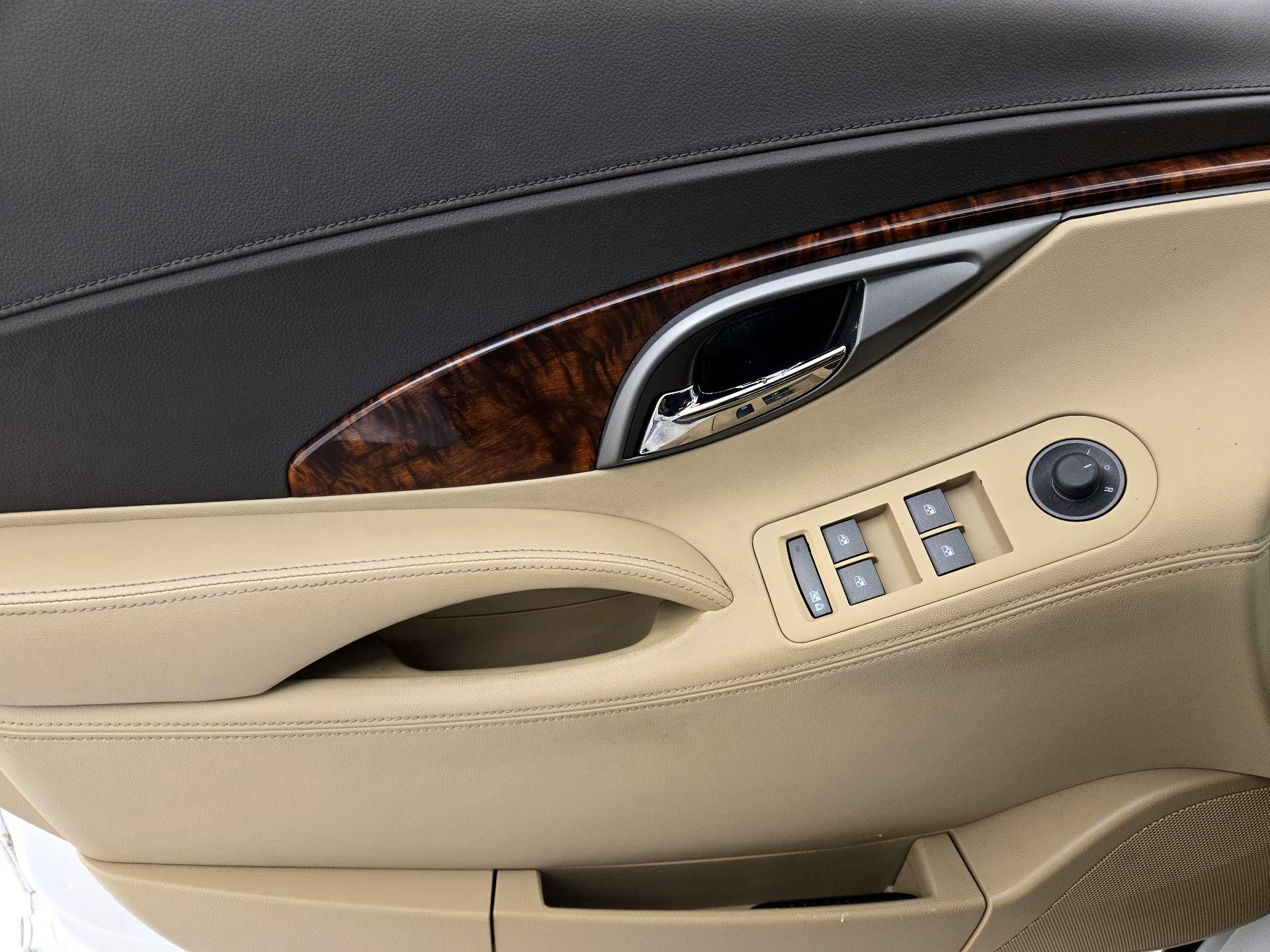 Thumbnail: 2013 Buick LaCrosse - 10