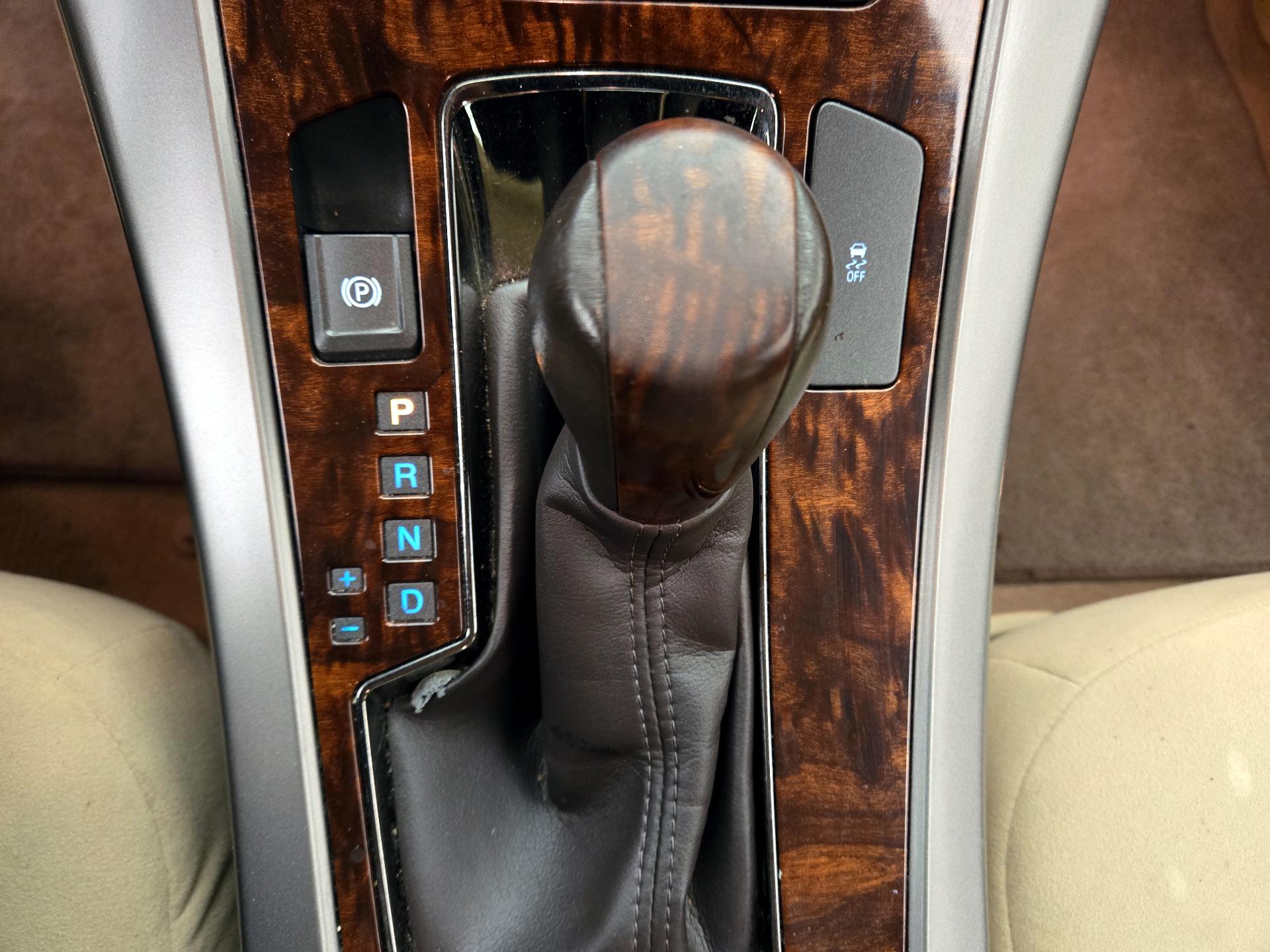 Thumbnail: 2013 Buick LaCrosse - 14