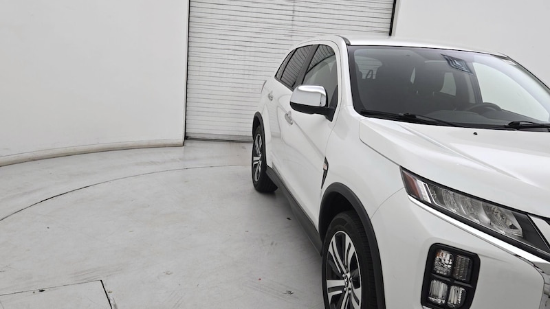 2020 Mitsubishi Outlander Sport ES Hero Image