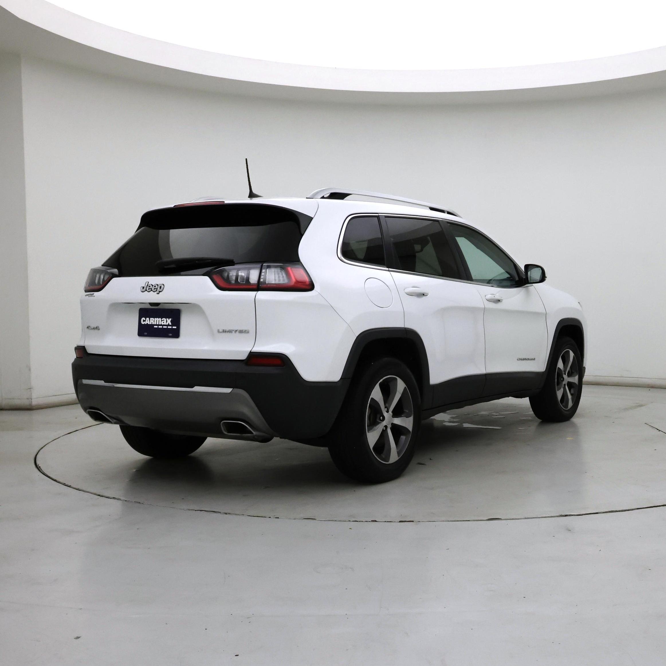 Thumbnail: 2020 Jeep Cherokee - 8