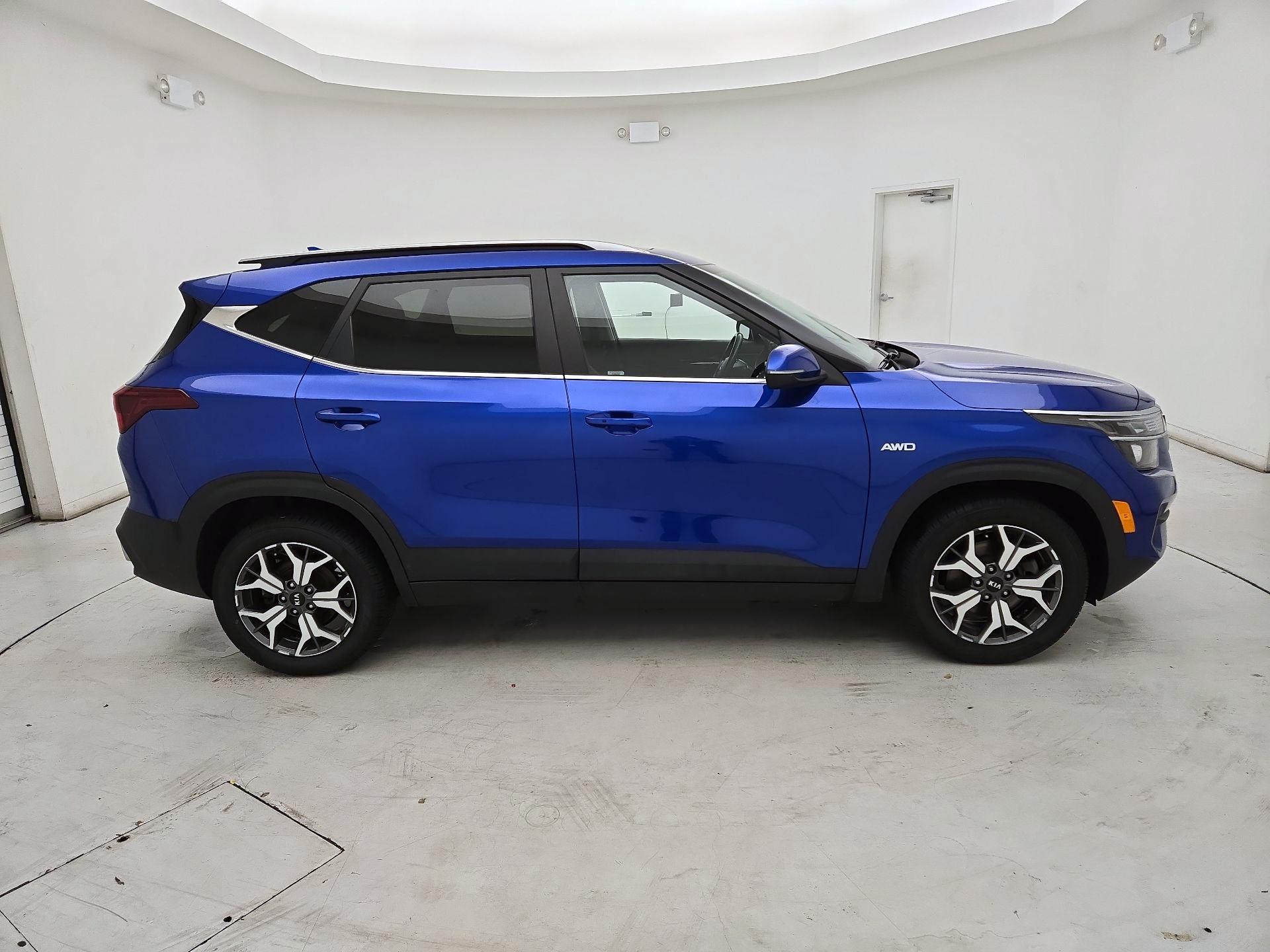 Thumbnail: 2021 Kia Seltos - 4
