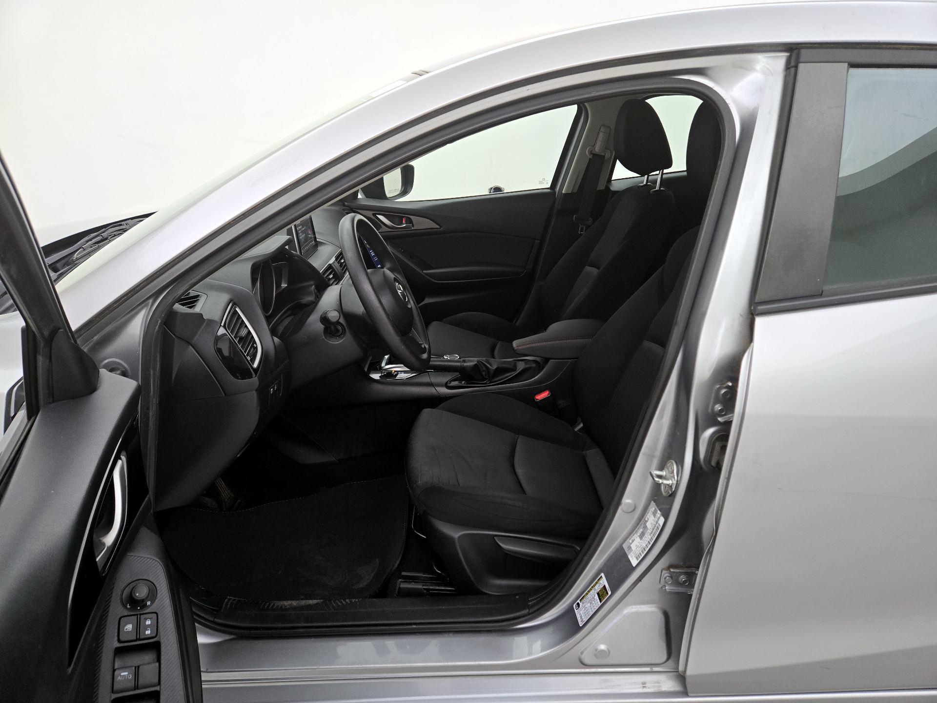 Thumbnail: 2015 Mazda Mazda3 - 11