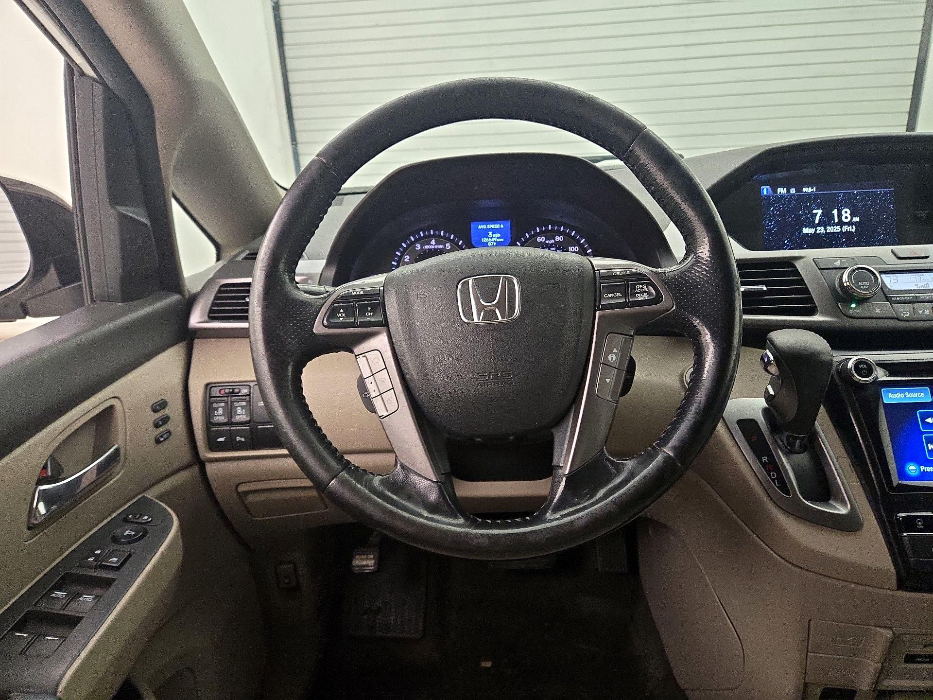 Thumbnail: 2014 Honda Odyssey - 10