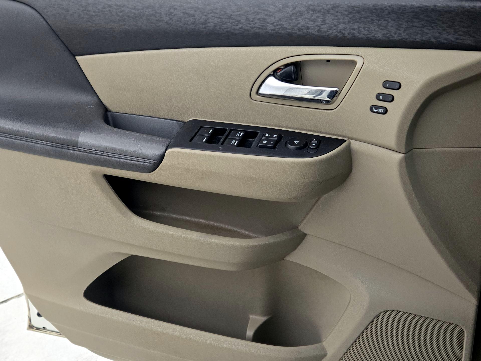 Thumbnail: 2014 Honda Odyssey - 12