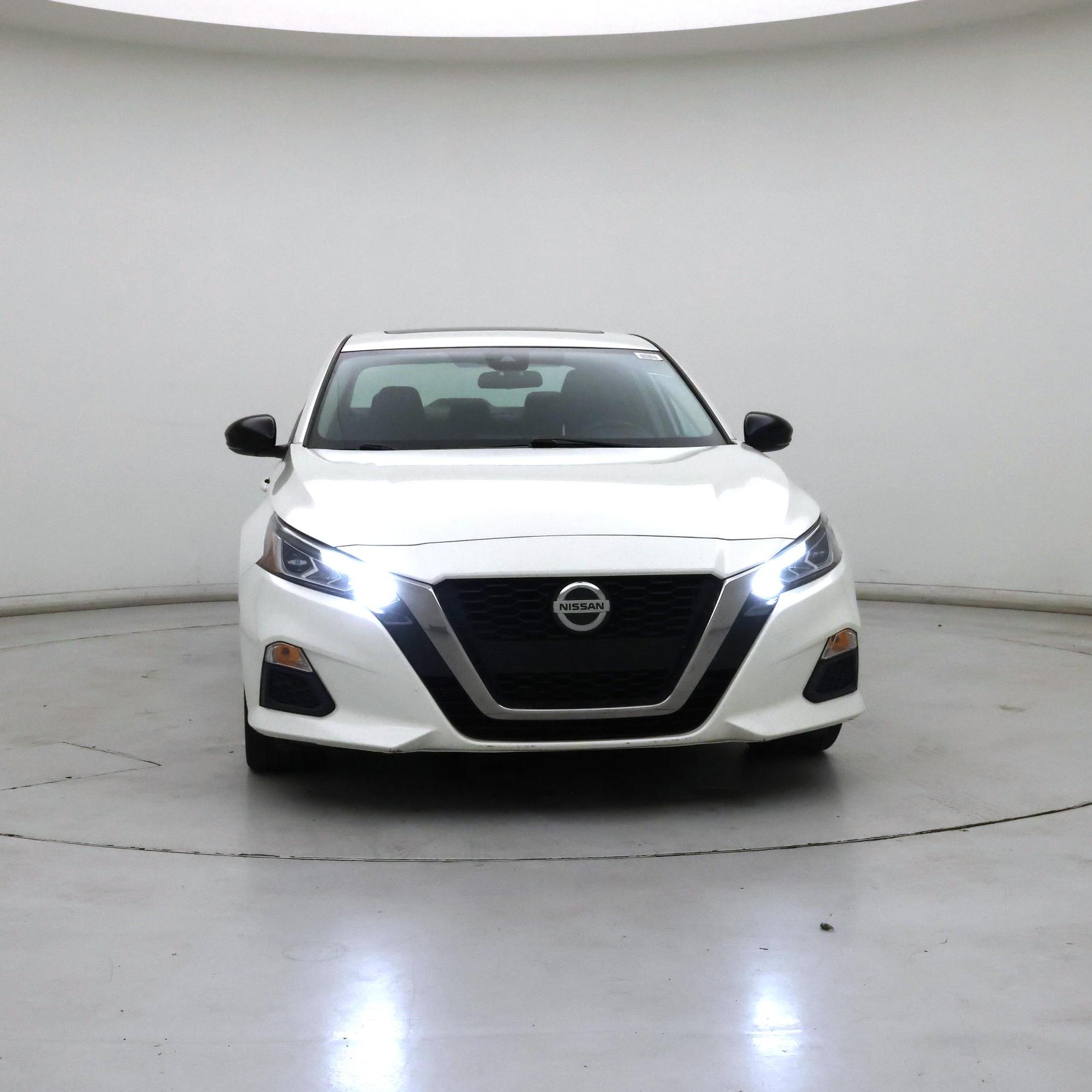 Thumbnail: 2020 Nissan Altima - 5