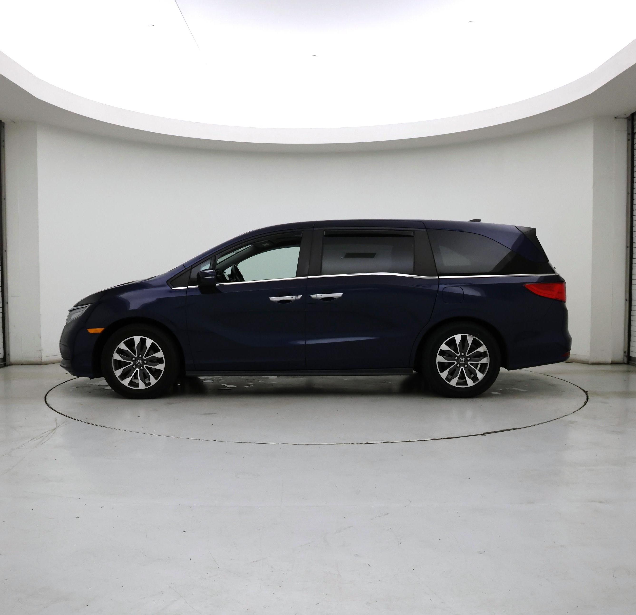 Thumbnail: 2022 Honda Odyssey - 3