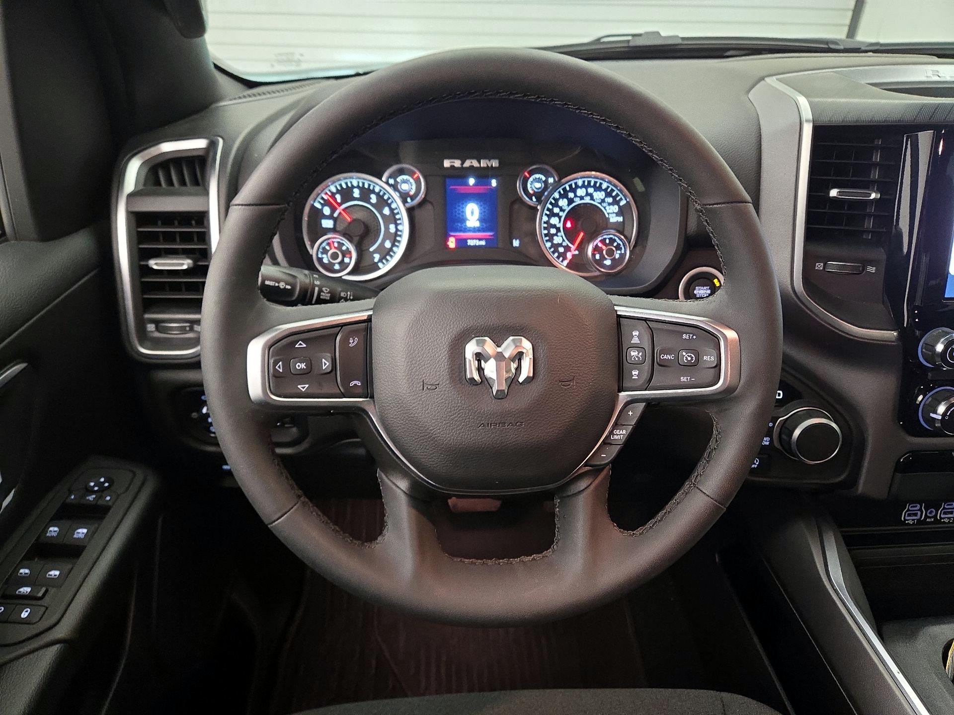 Thumbnail: 2025 RAM 1500 - 10