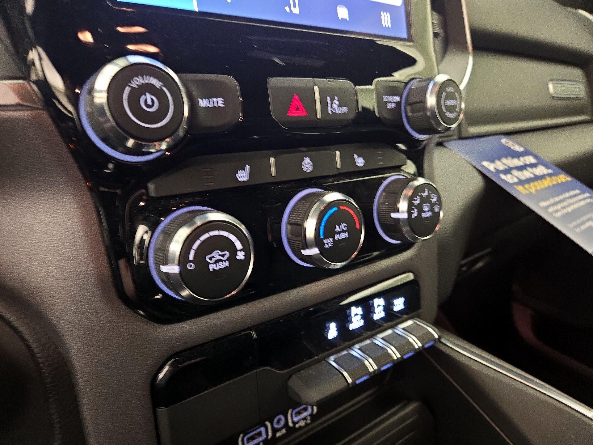 Thumbnail: 2025 RAM 1500 - 16