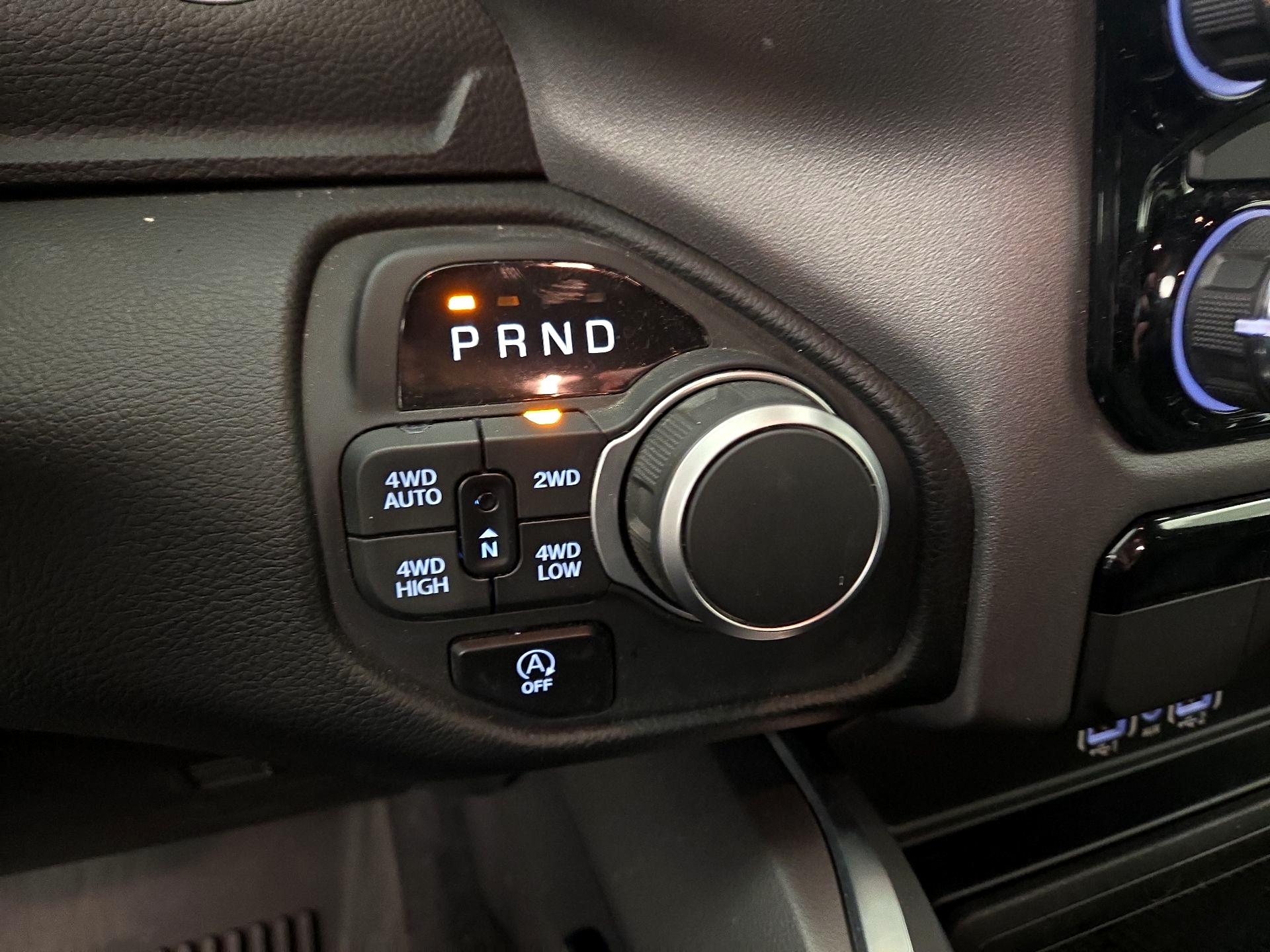 Thumbnail: 2025 RAM 1500 - 17