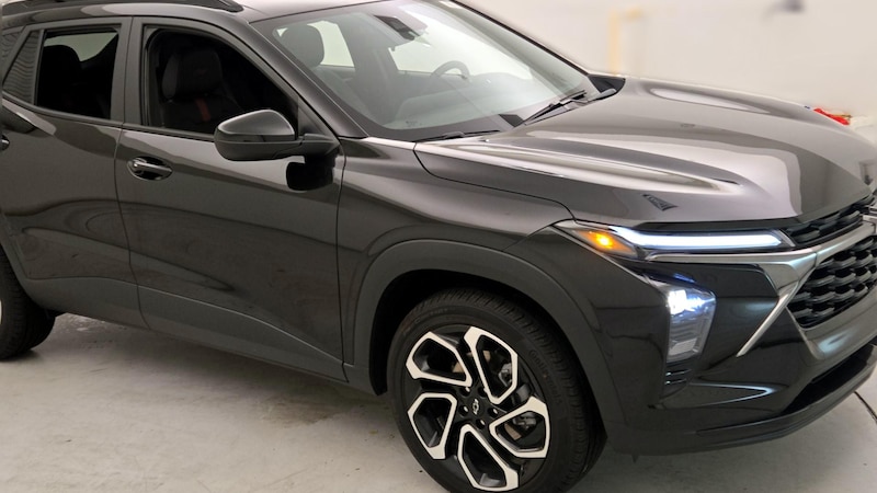 2025 Chevrolet Trax RS Hero Image
