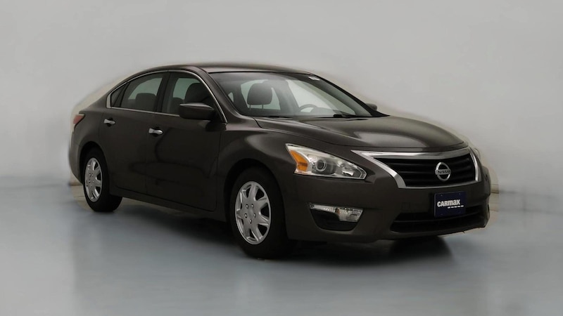 2015 Nissan Altima S Hero Image