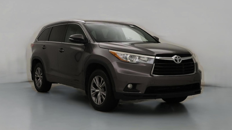 2015 Toyota Highlander XLE Hero Image