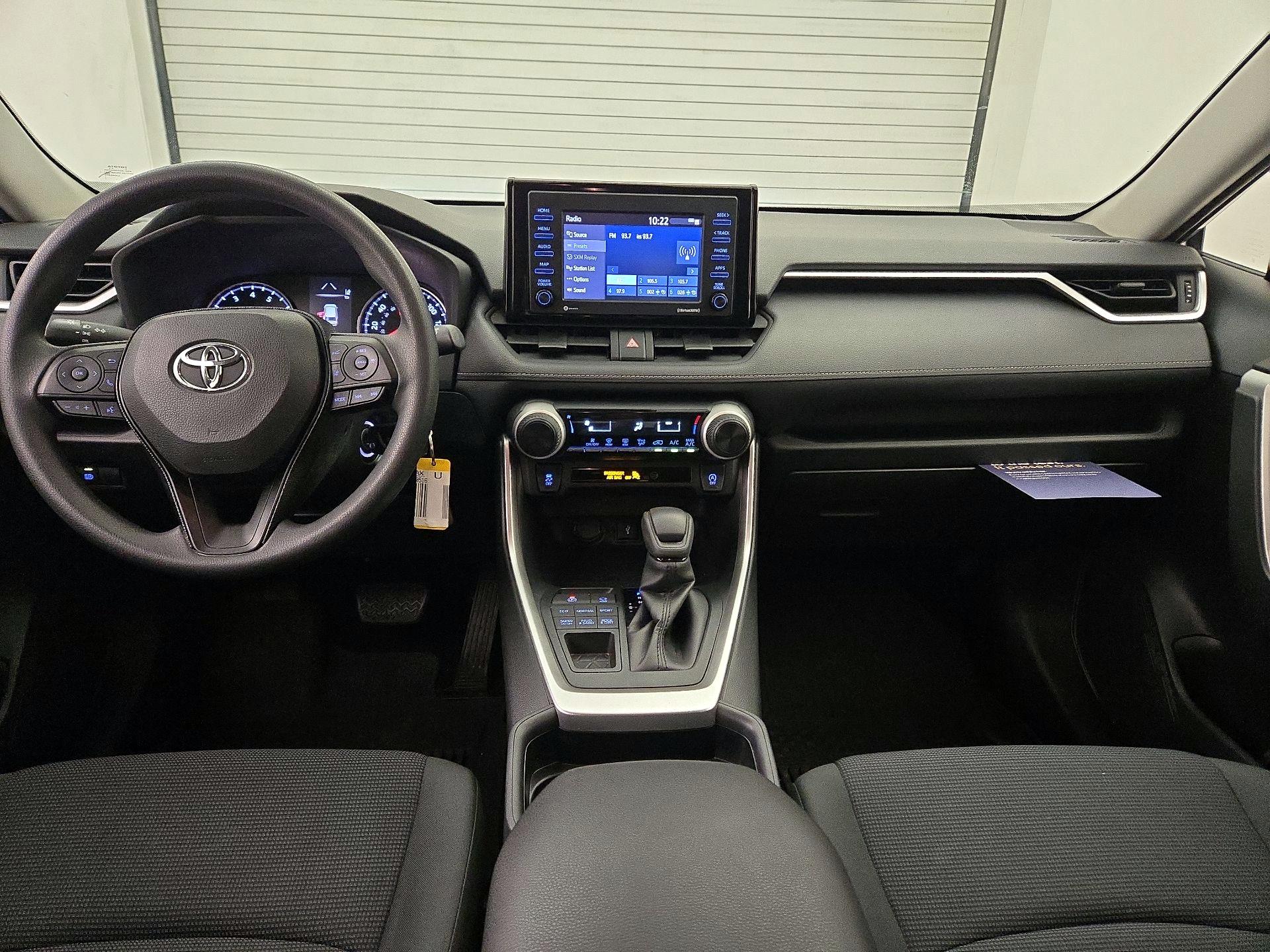 Thumbnail: 2020 Toyota RAV4 - 9