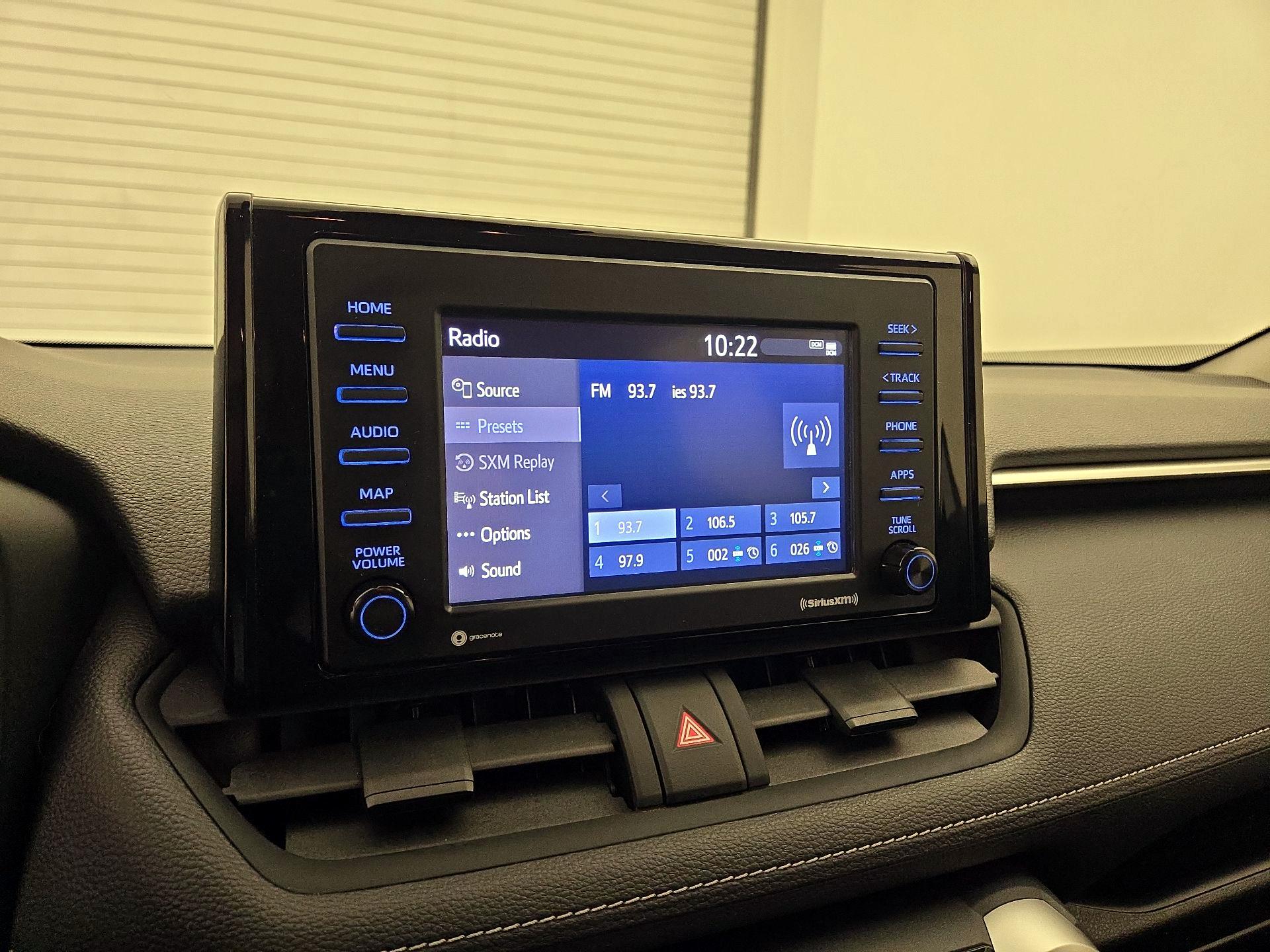 Thumbnail: 2020 Toyota RAV4 - 15
