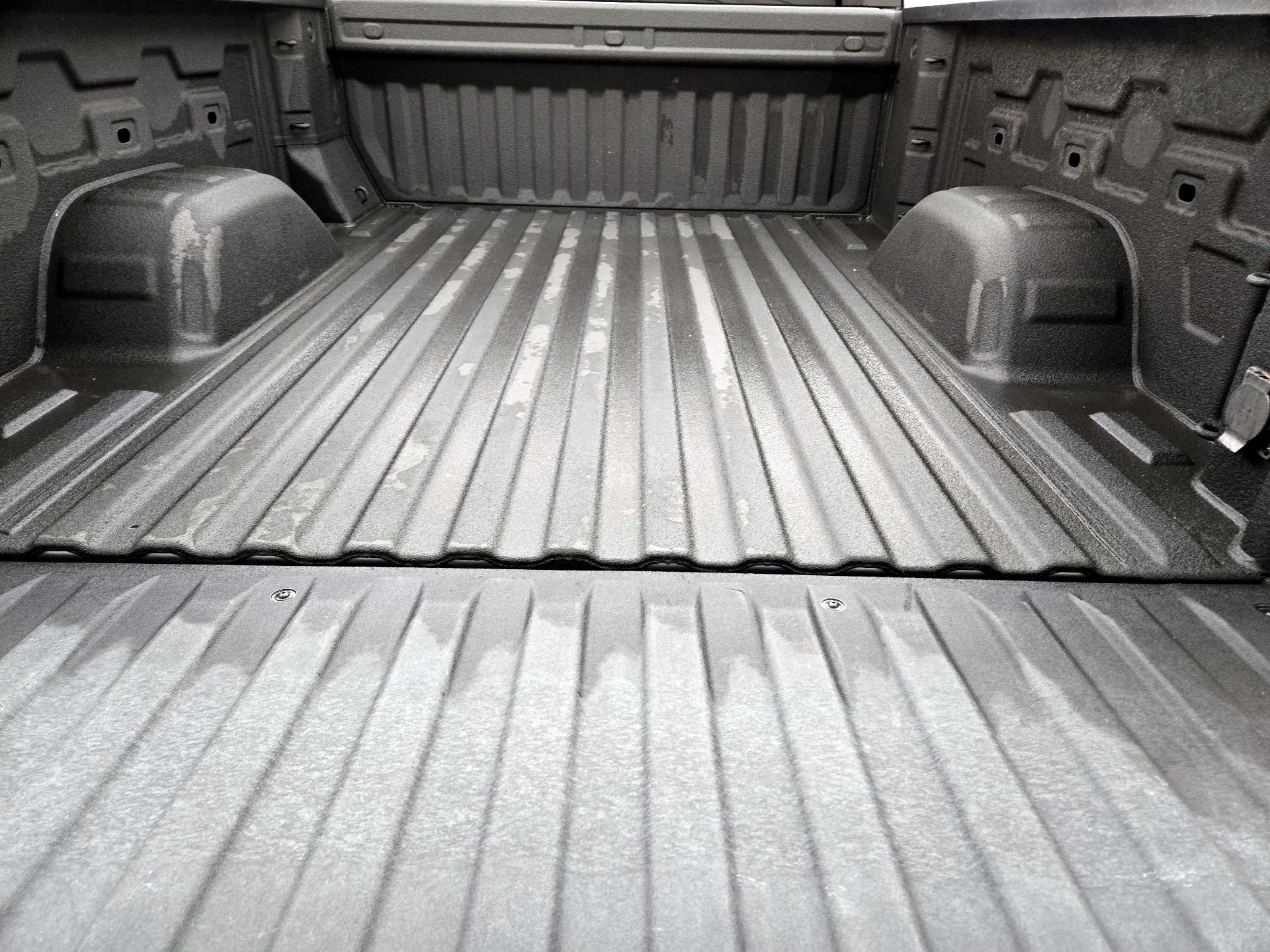 Thumbnail: 2021 Chevrolet Silverado 1500 - 18