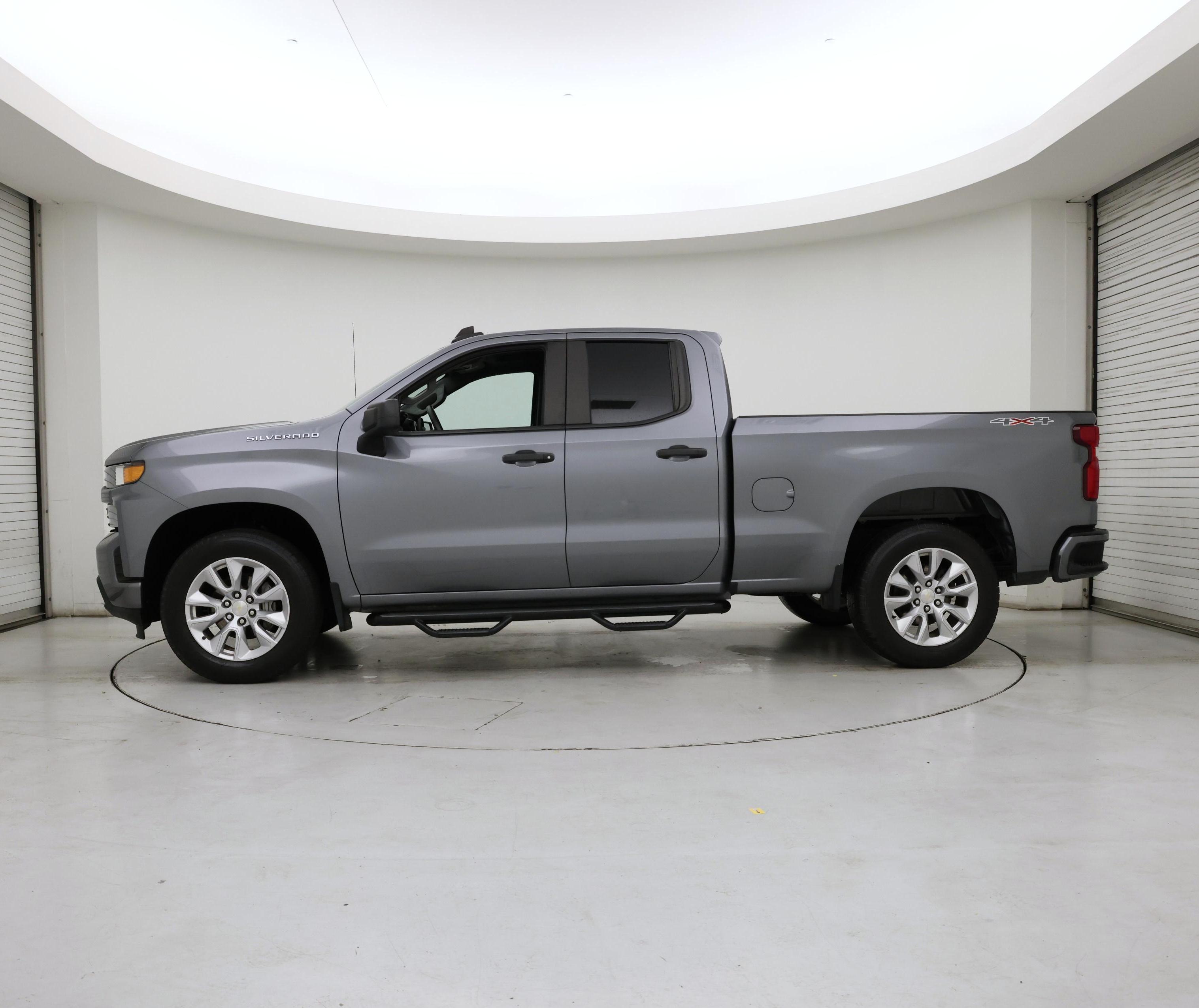 Thumbnail: 2021 Chevrolet Silverado 1500 - 3