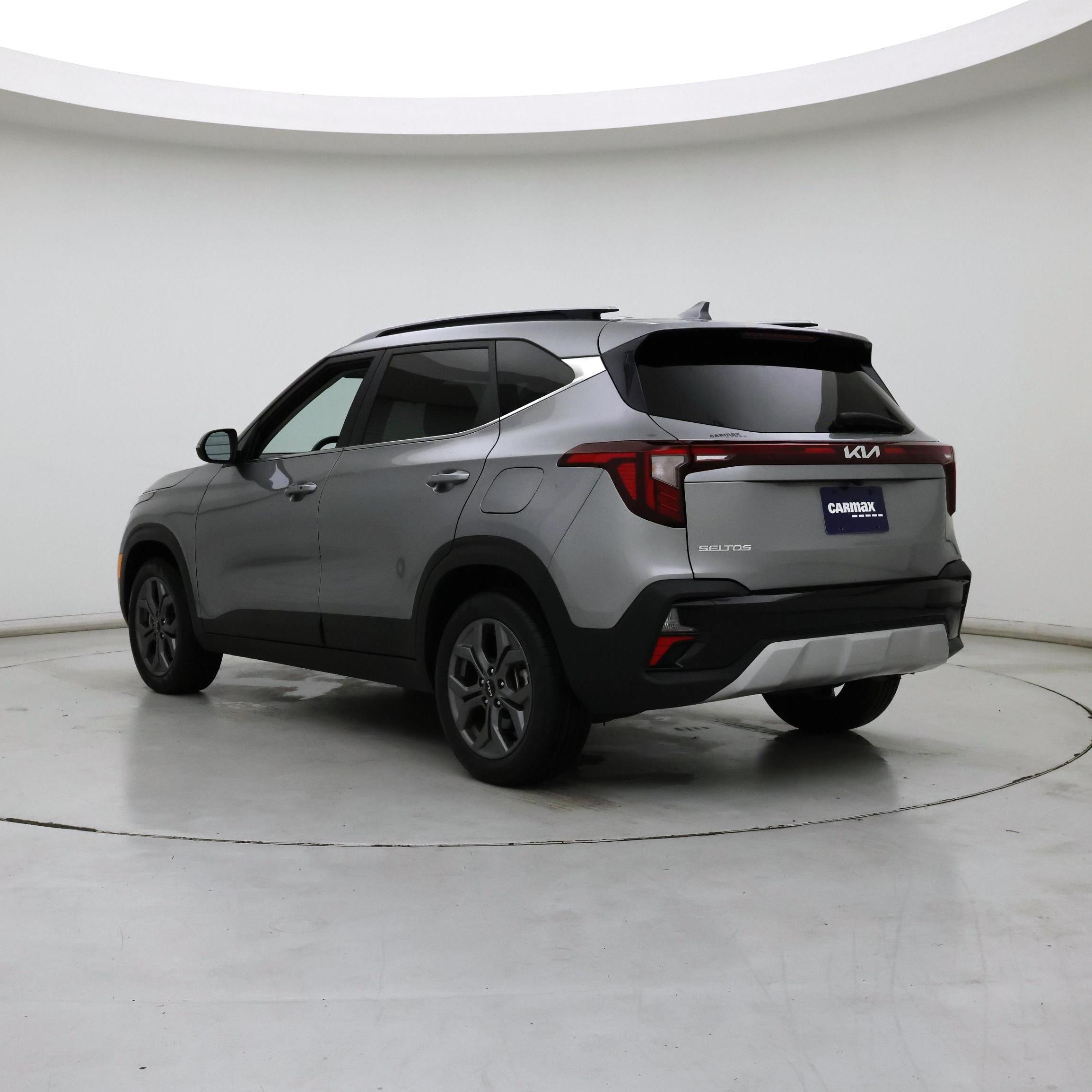 Thumbnail: 2024 Kia Seltos - 2