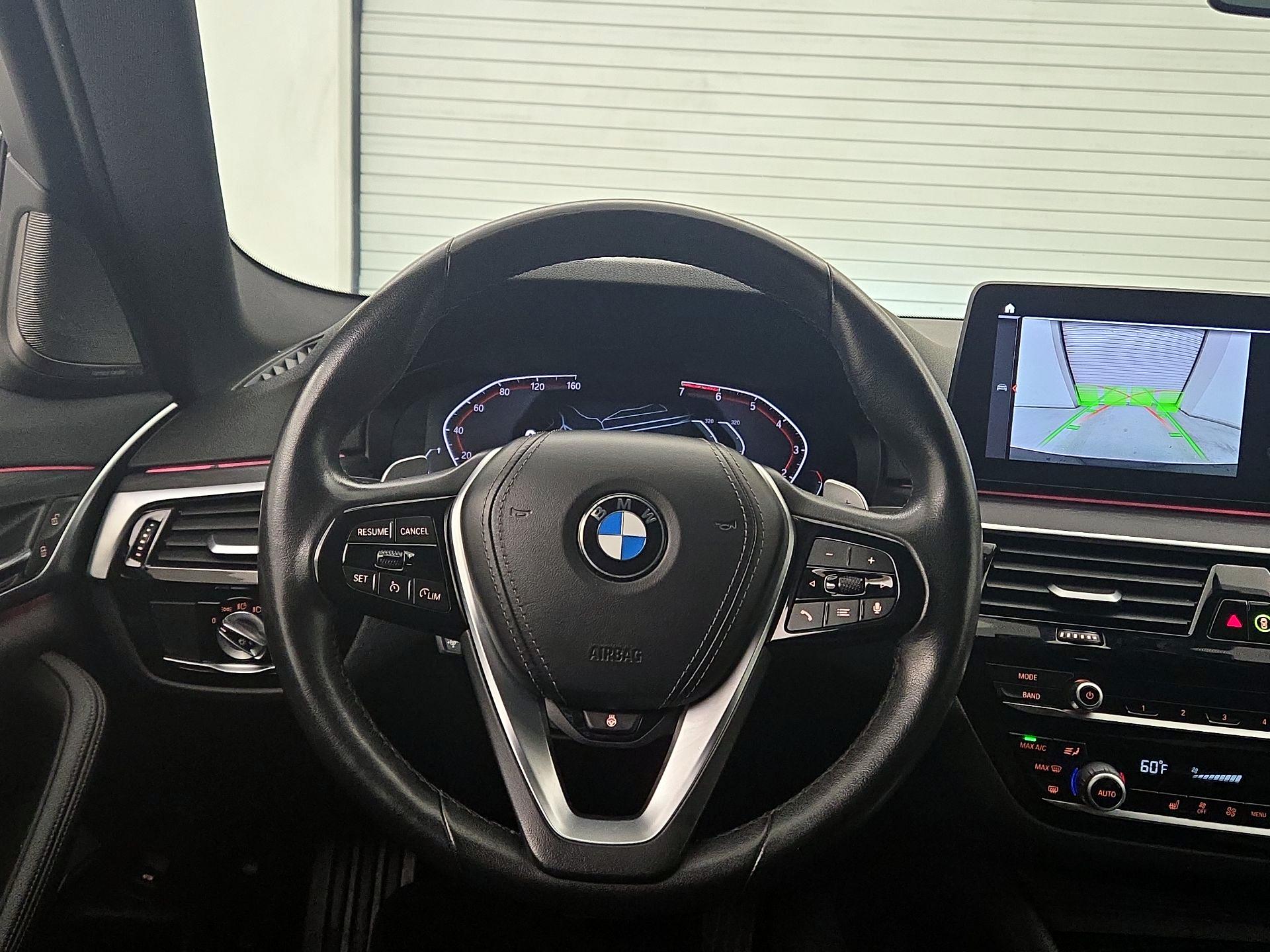 Thumbnail: 2021 BMW 5 Series - 10