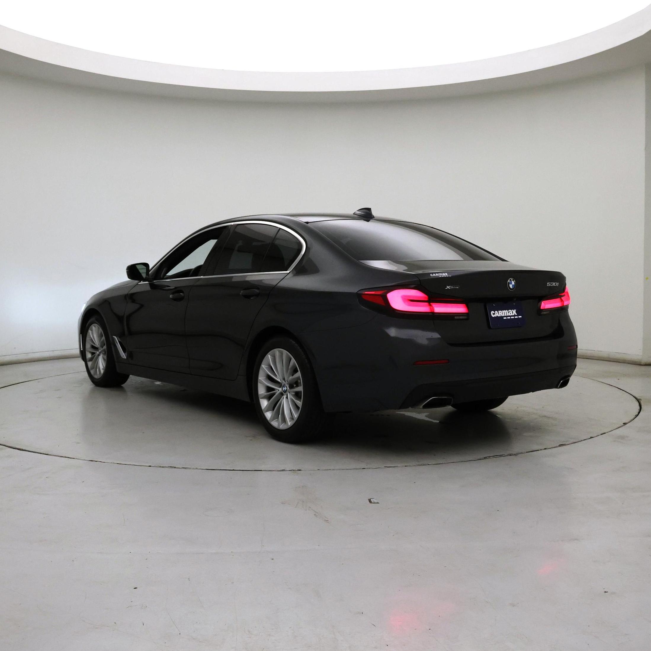 Thumbnail: 2021 BMW 5 Series - 2