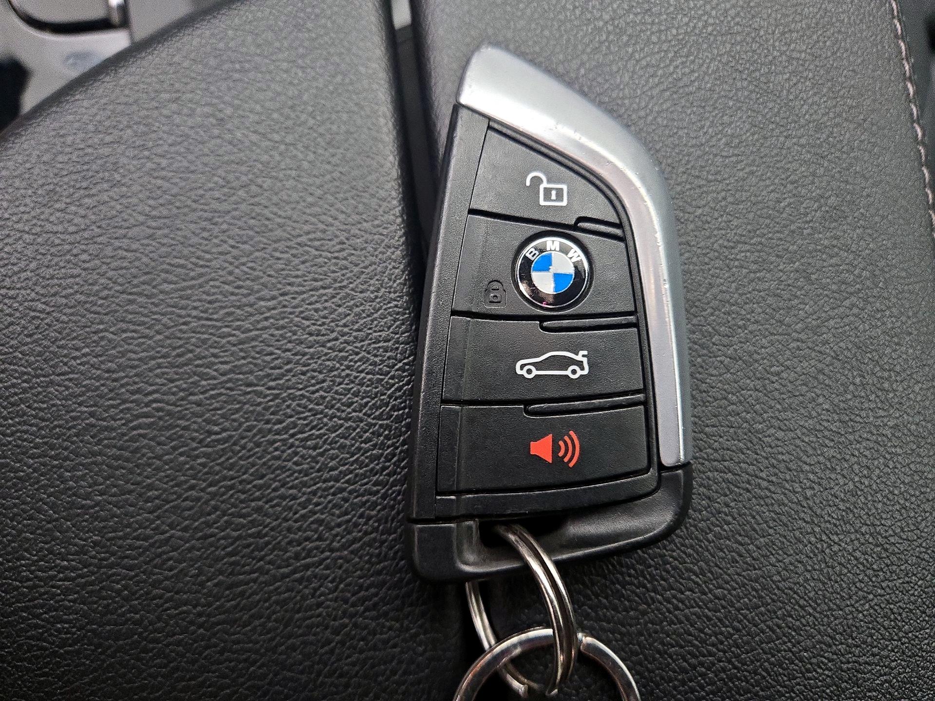 Thumbnail: 2021 BMW 5 Series - 20