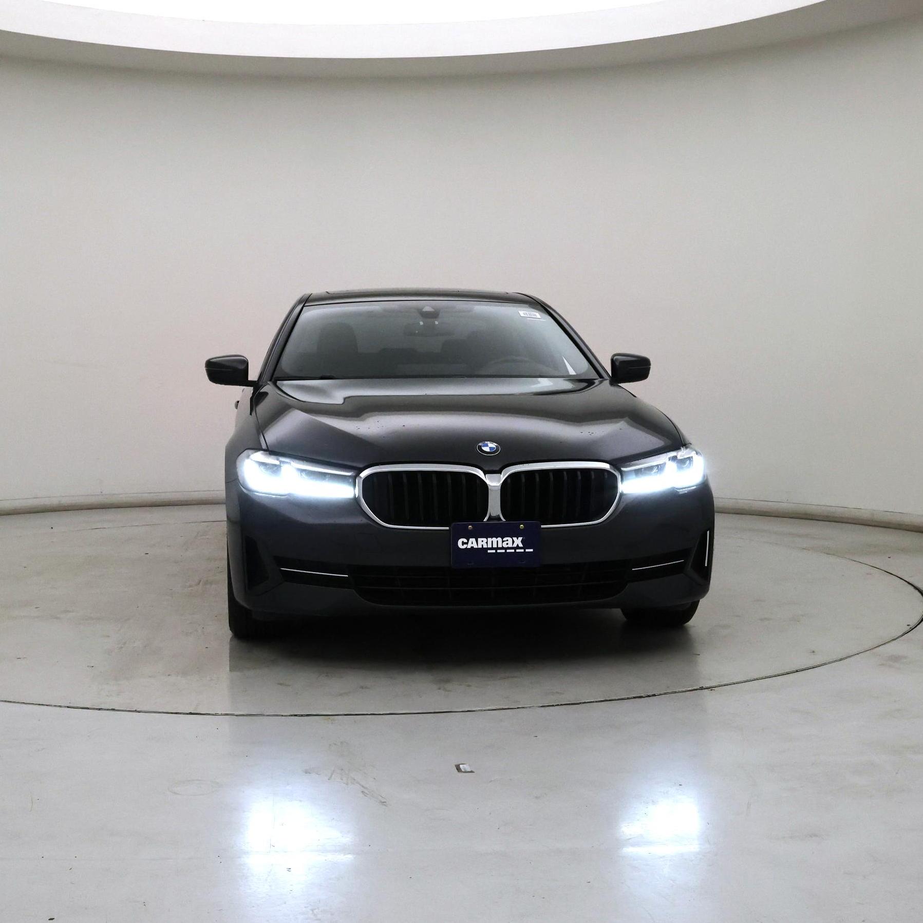 Thumbnail: 2021 BMW 5 Series - 5