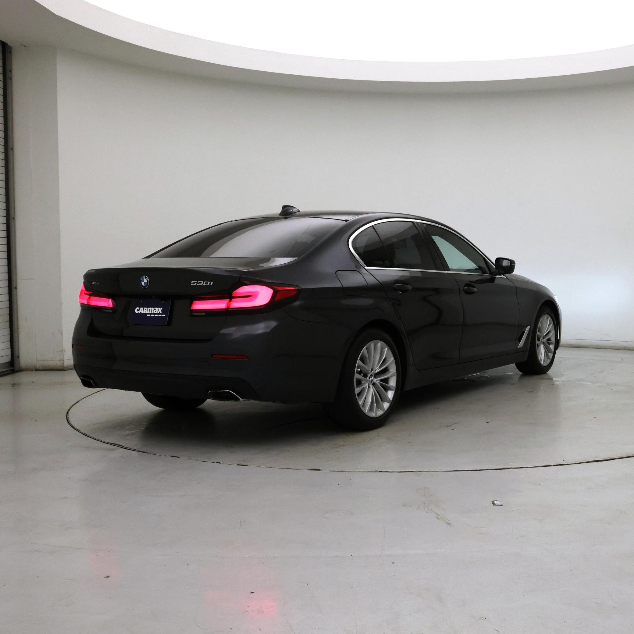 Thumbnail: 2021 BMW 5 Series - 8