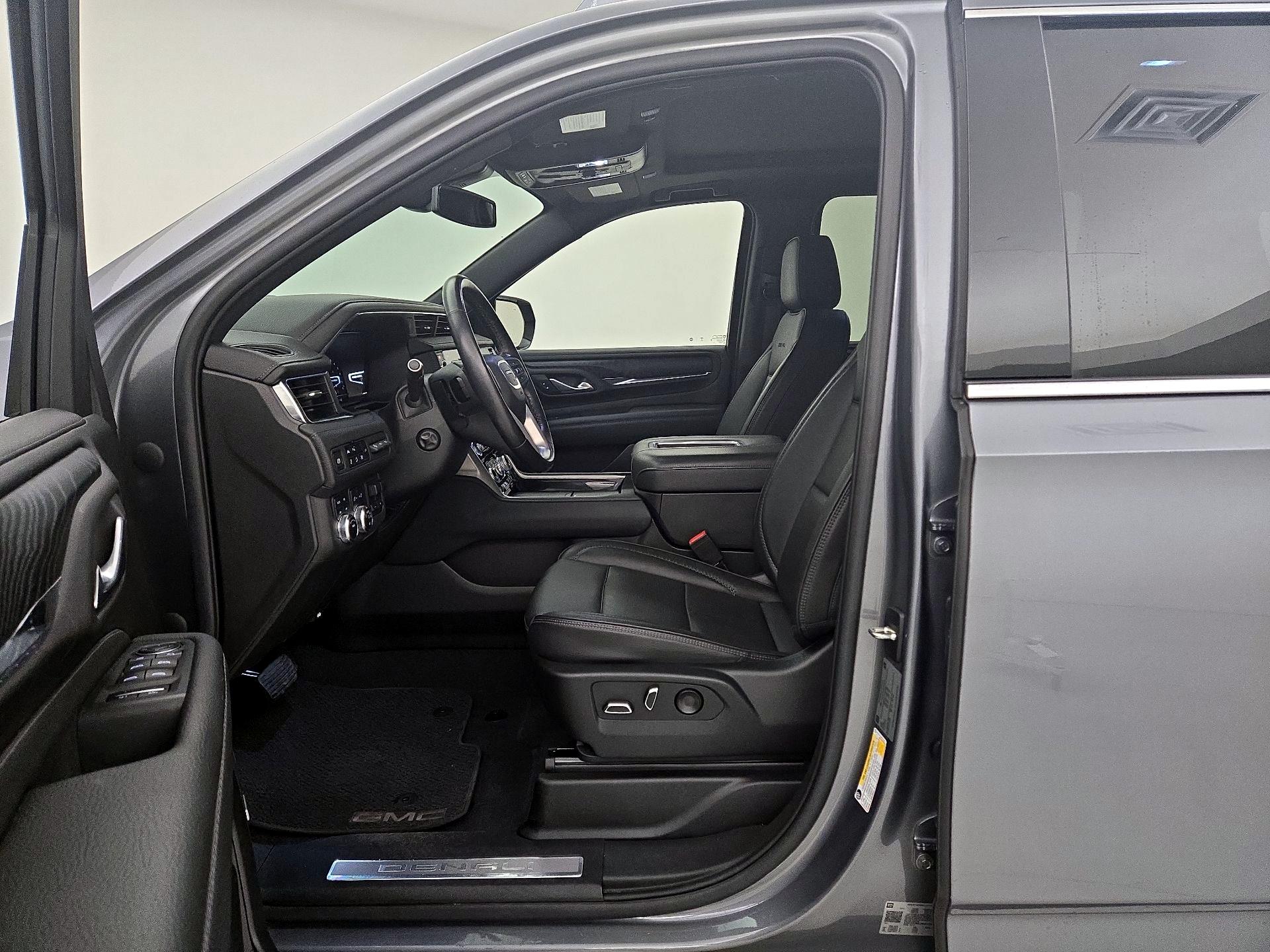 Thumbnail: 2022 GMC Yukon XL - 11