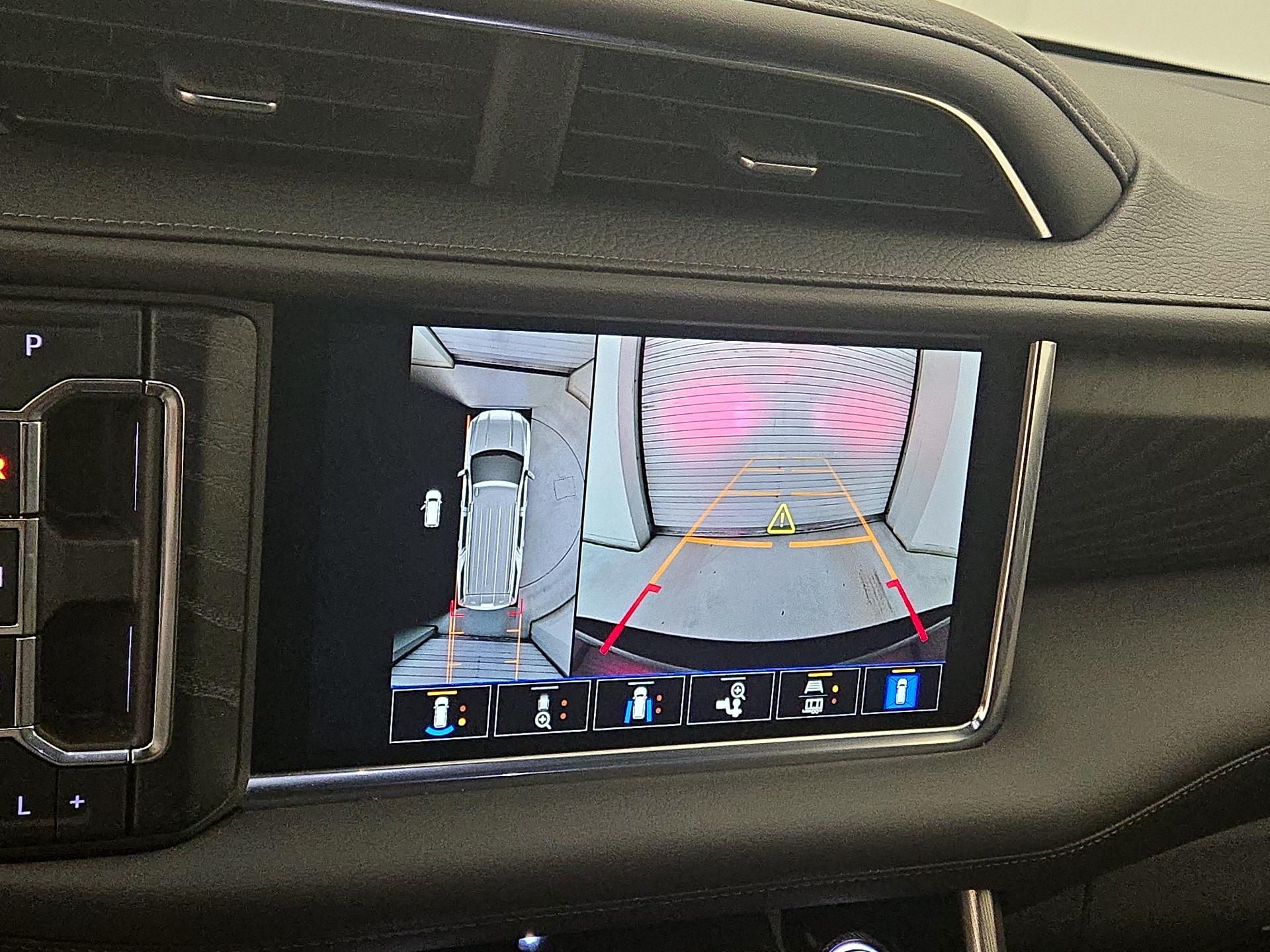 Thumbnail: 2022 GMC Yukon XL - 13