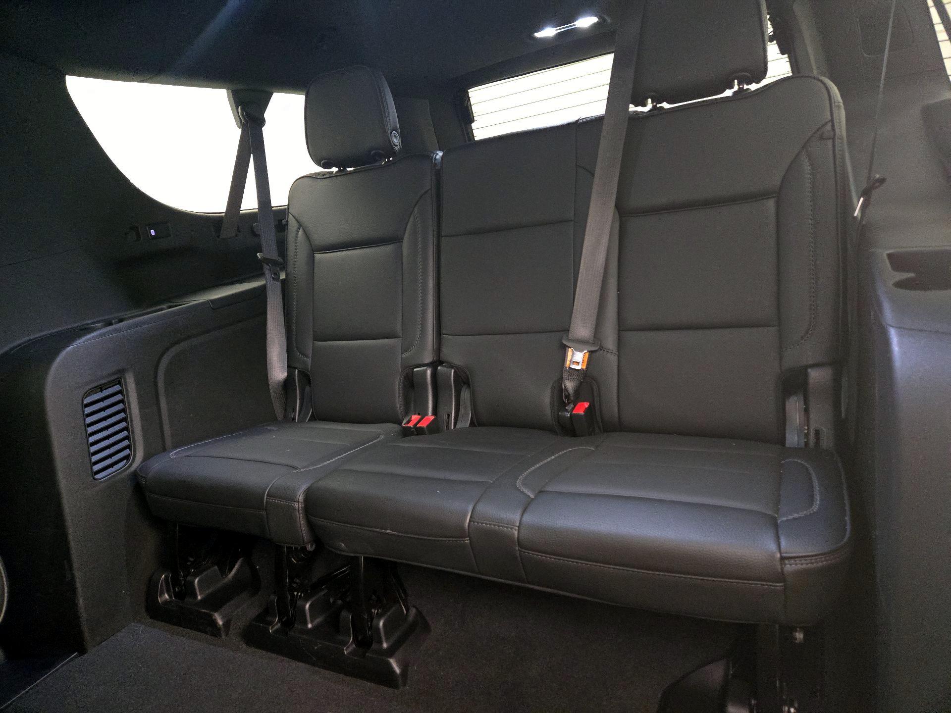 Thumbnail: 2022 GMC Yukon XL - 18