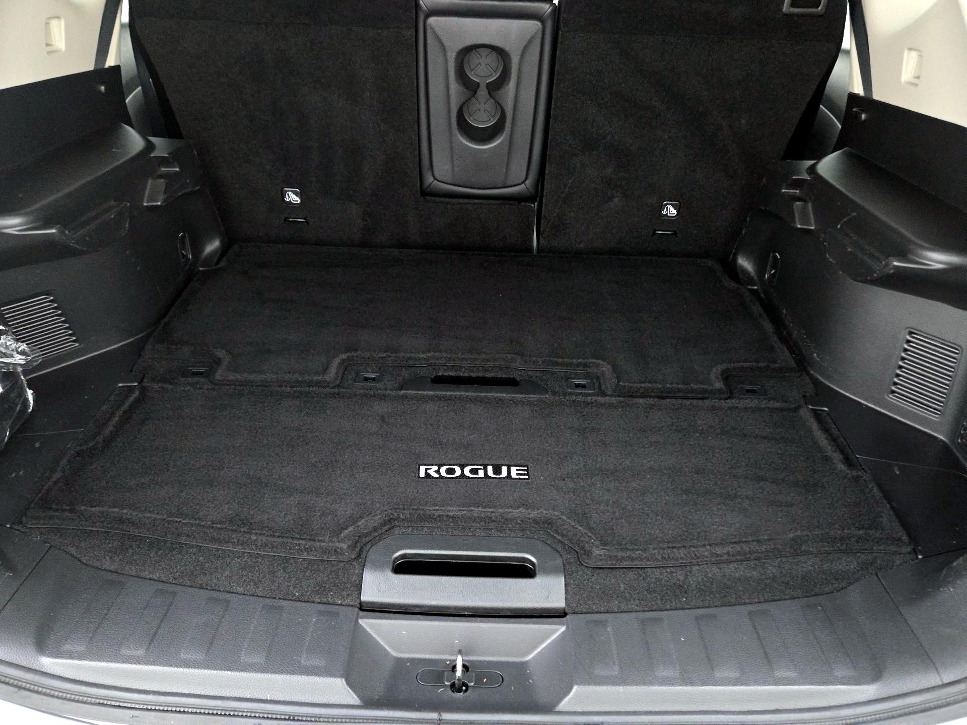 Thumbnail: 2018 Nissan Rogue - 20