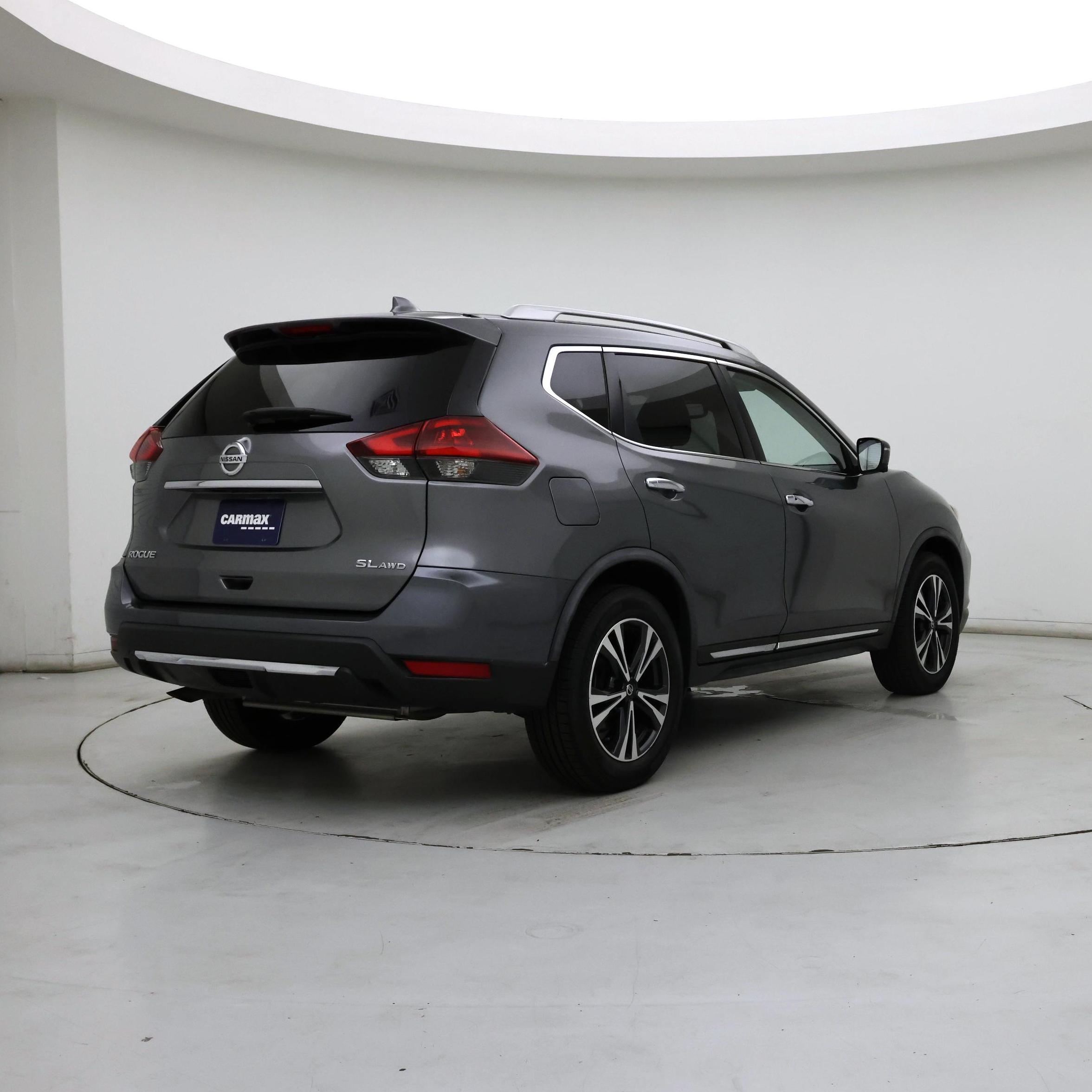 Thumbnail: 2018 Nissan Rogue - 8