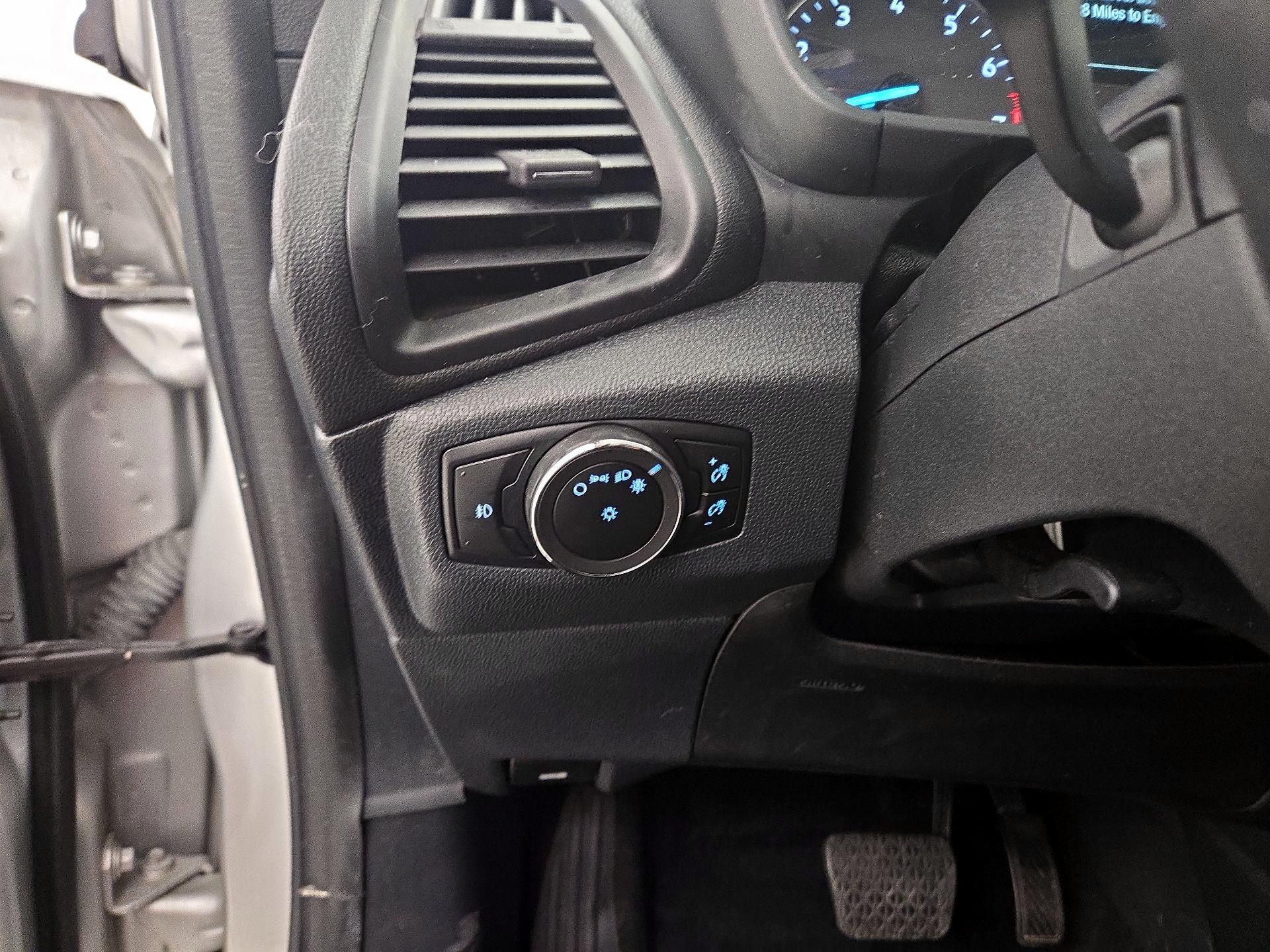 Thumbnail: 2018 Ford EcoSport - 13