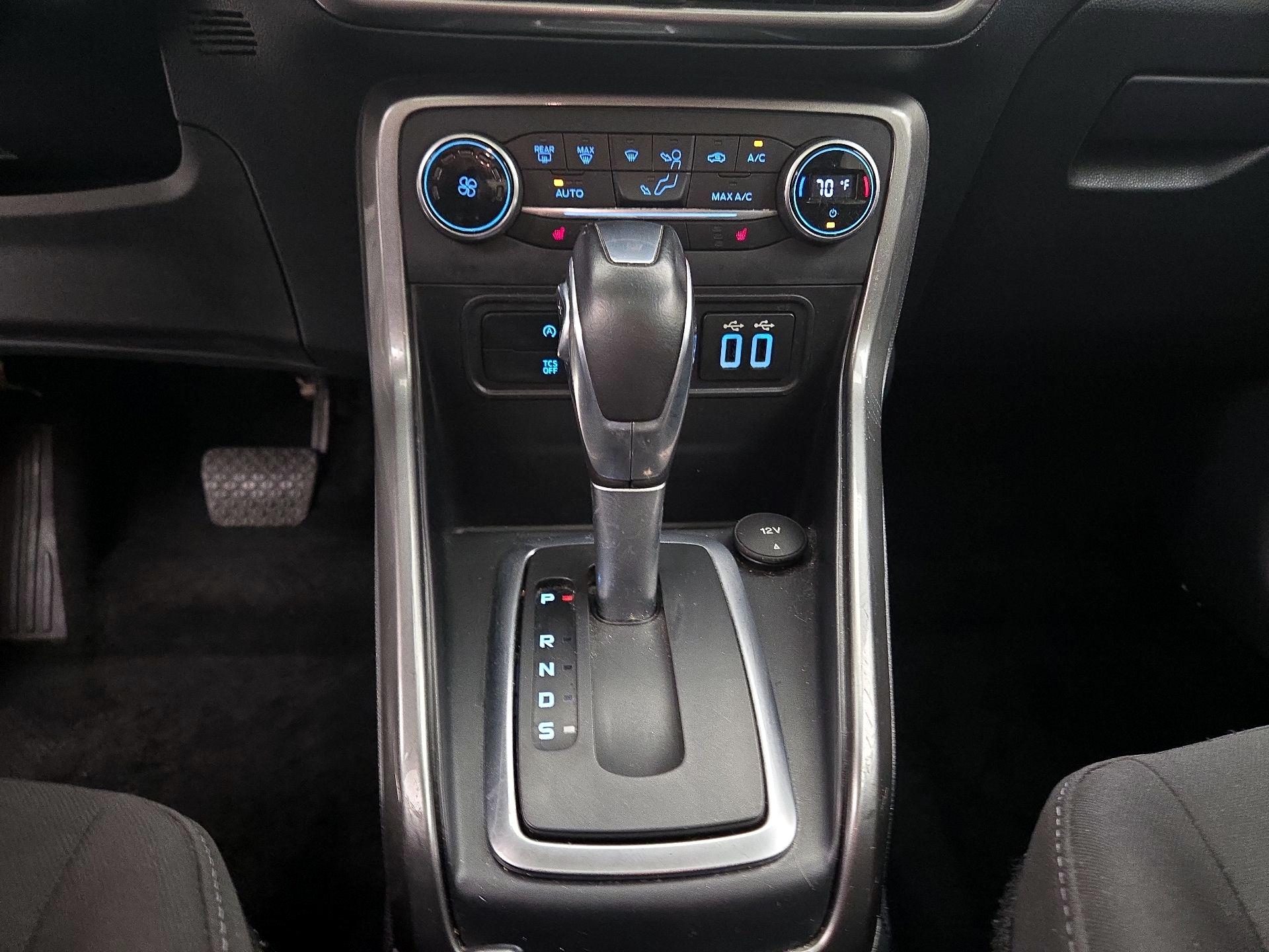 Thumbnail: 2018 Ford EcoSport - 17