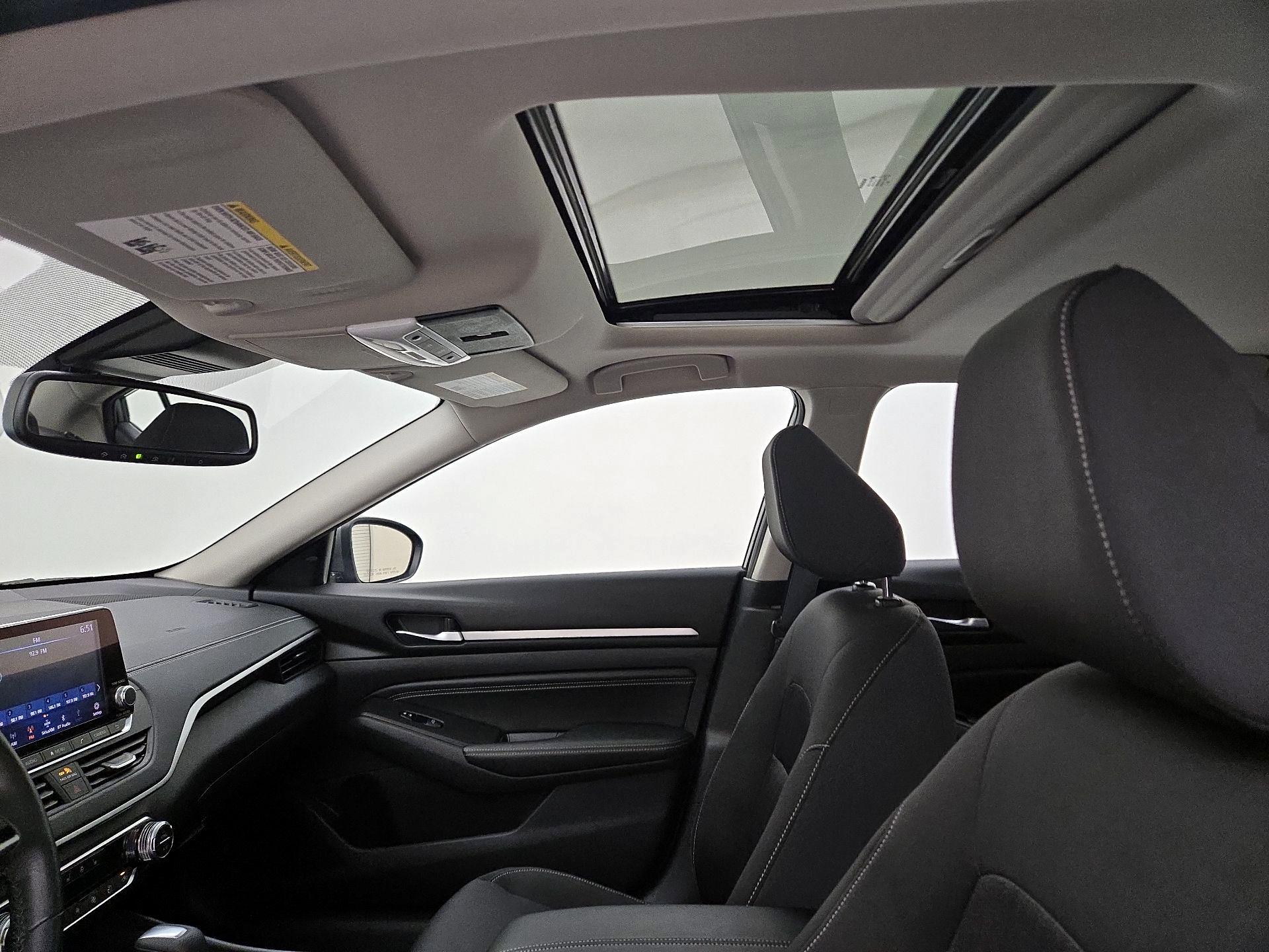 Thumbnail: 2019 Nissan Altima - 19