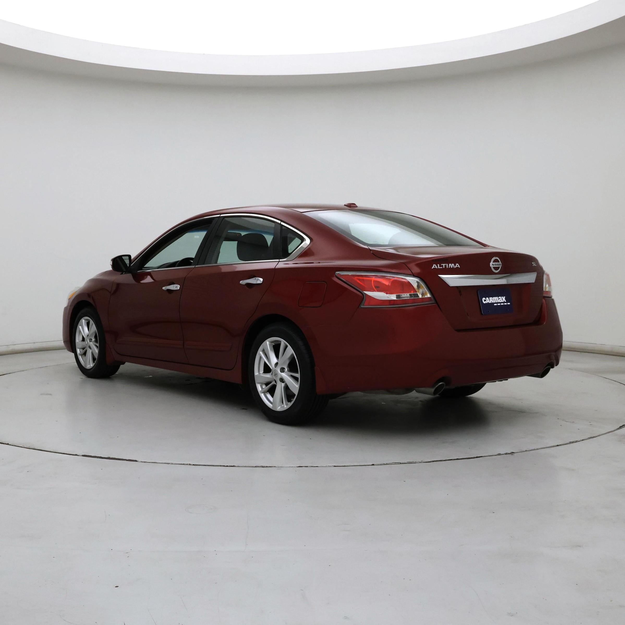 Thumbnail: 2015 Nissan Altima - 2