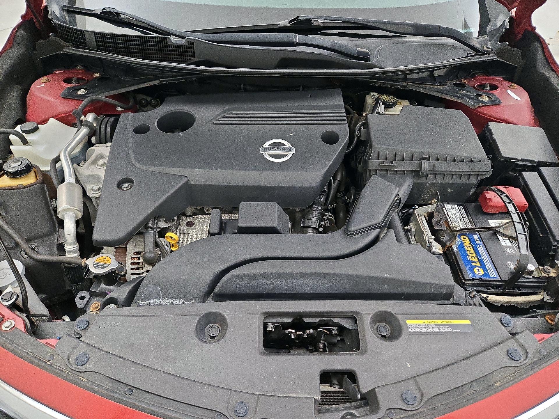 Thumbnail: 2015 Nissan Altima - 19