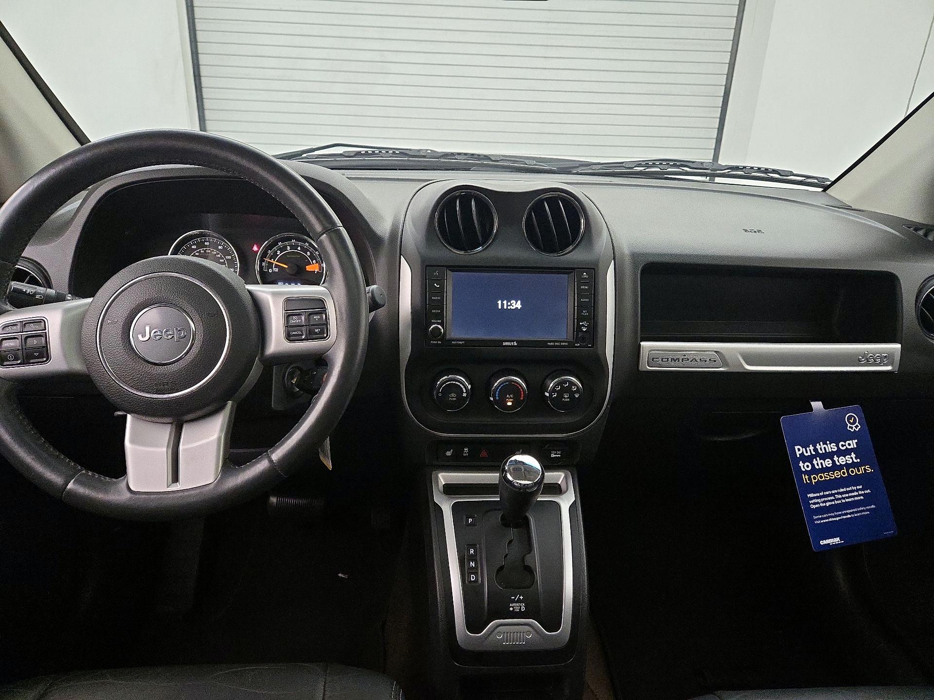 Thumbnail: 2015 Jeep Compass - 9