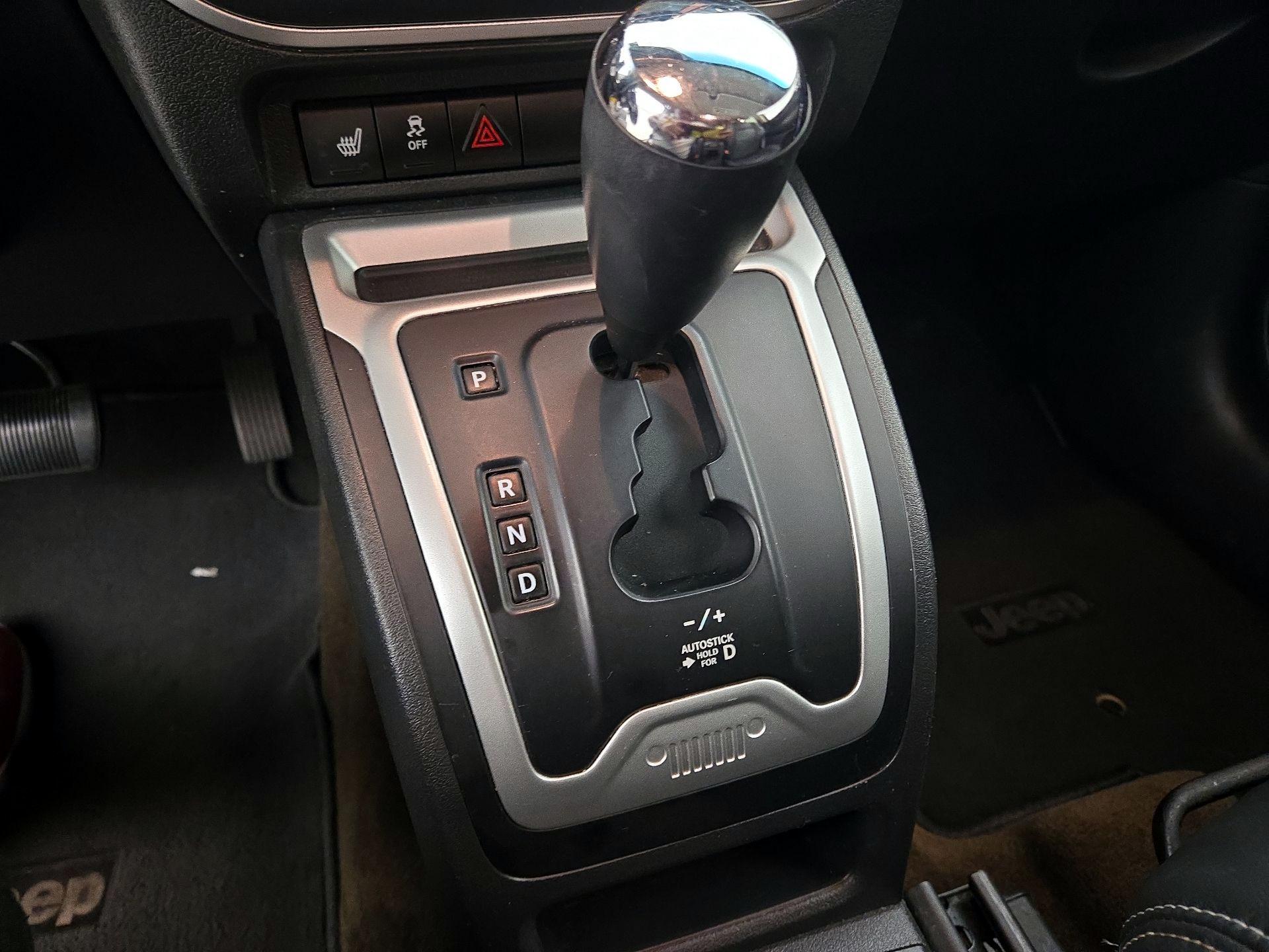 Thumbnail: 2015 Jeep Compass - 15