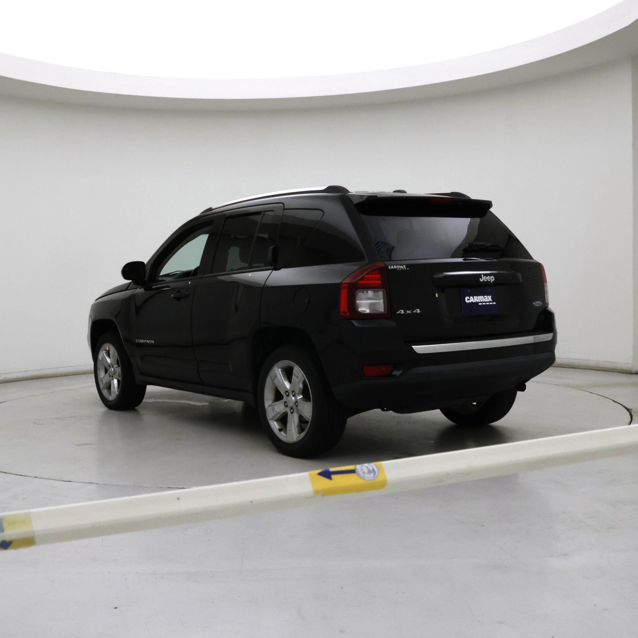Thumbnail: 2015 Jeep Compass - 2