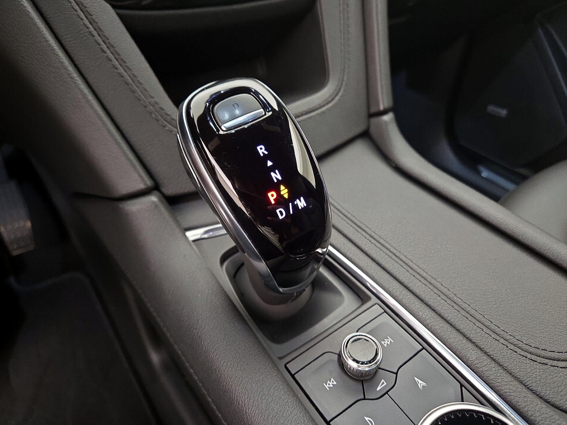 Thumbnail: 2022 Cadillac XT5 - 18