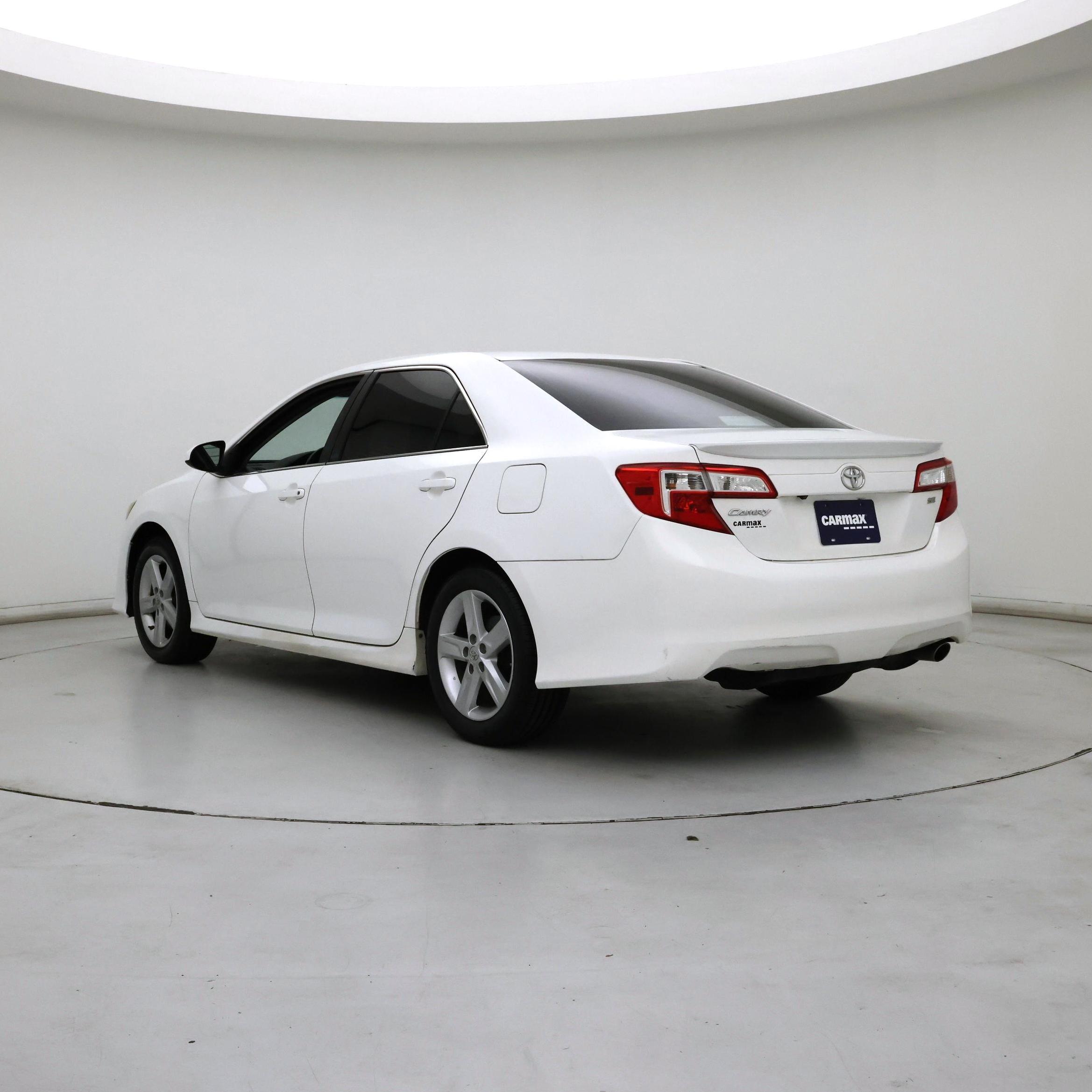 Thumbnail: 2014 Toyota Camry - 2