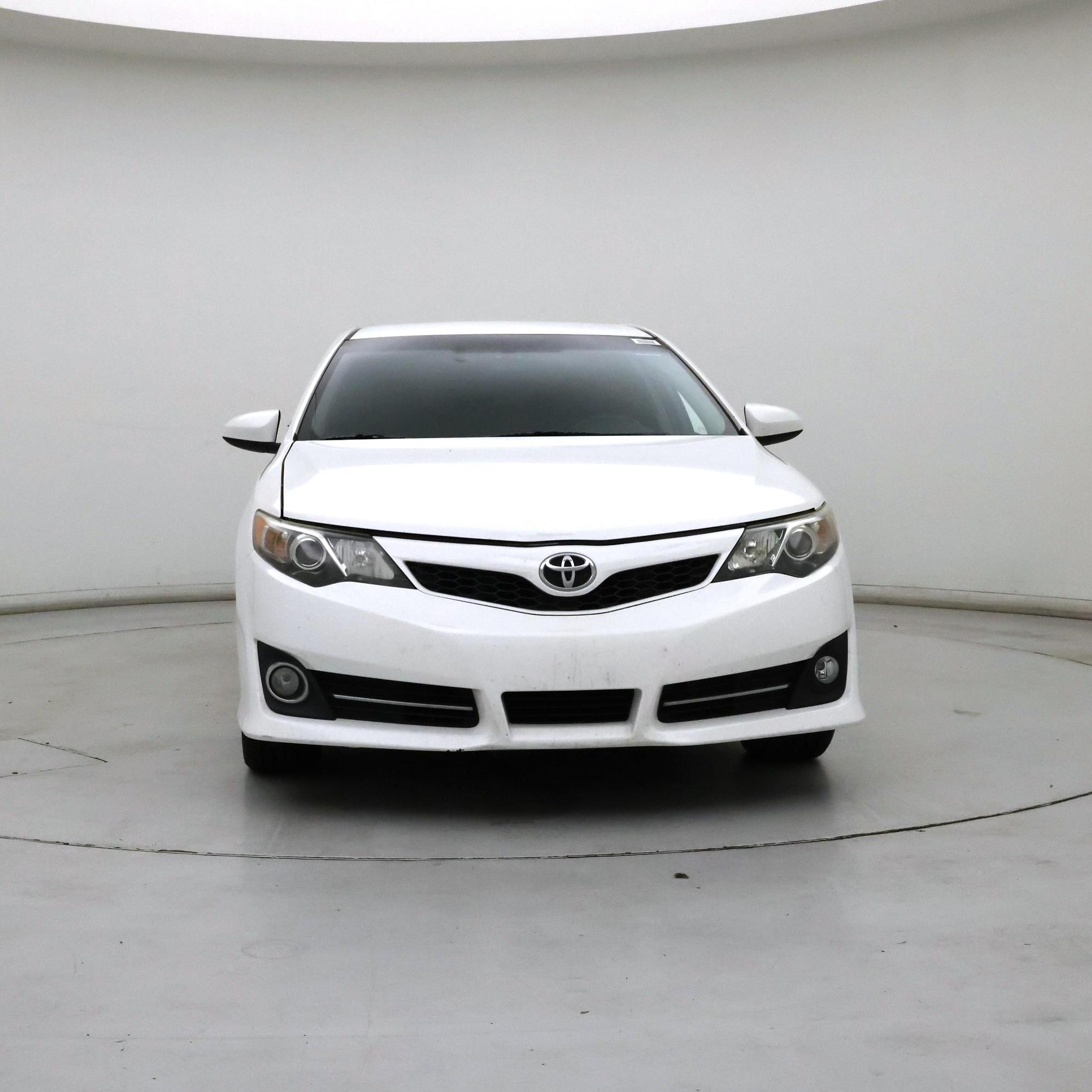 Thumbnail: 2014 Toyota Camry - 5