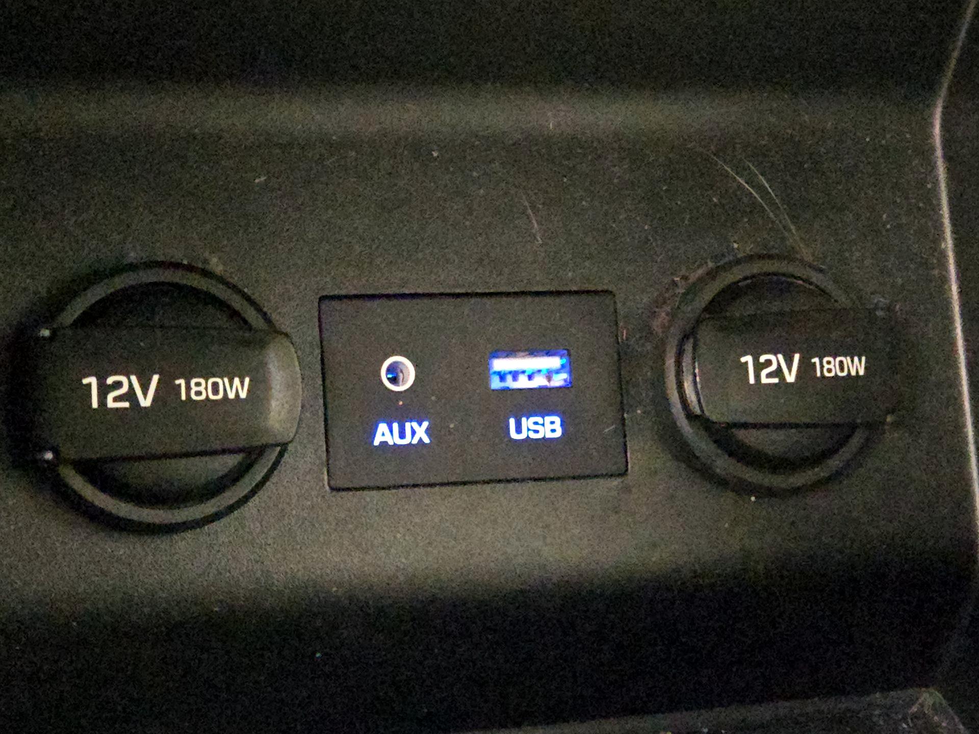 Thumbnail: 2019 Hyundai Elantra - 18