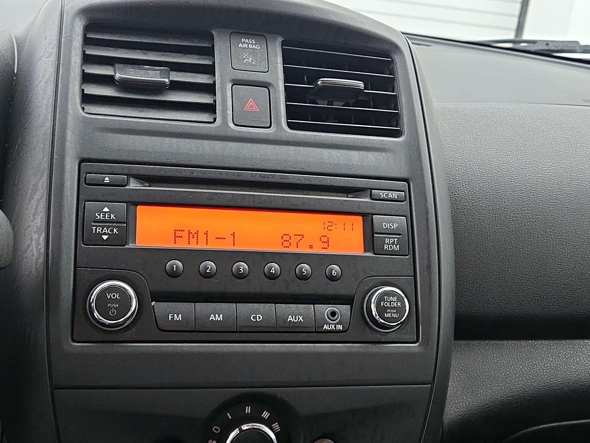 Thumbnail: 2015 Nissan Versa - 13