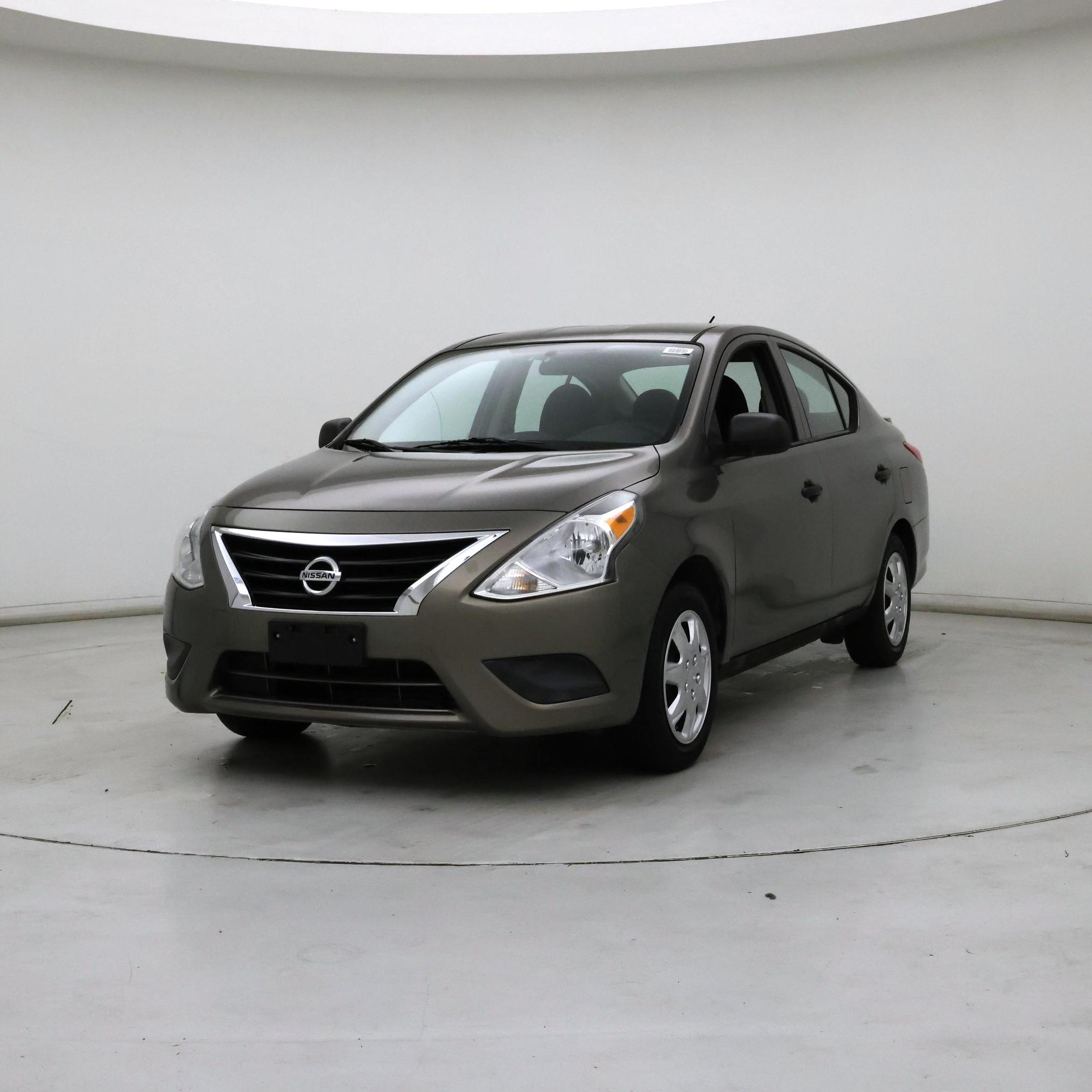 Thumbnail: 2015 Nissan Versa - 4