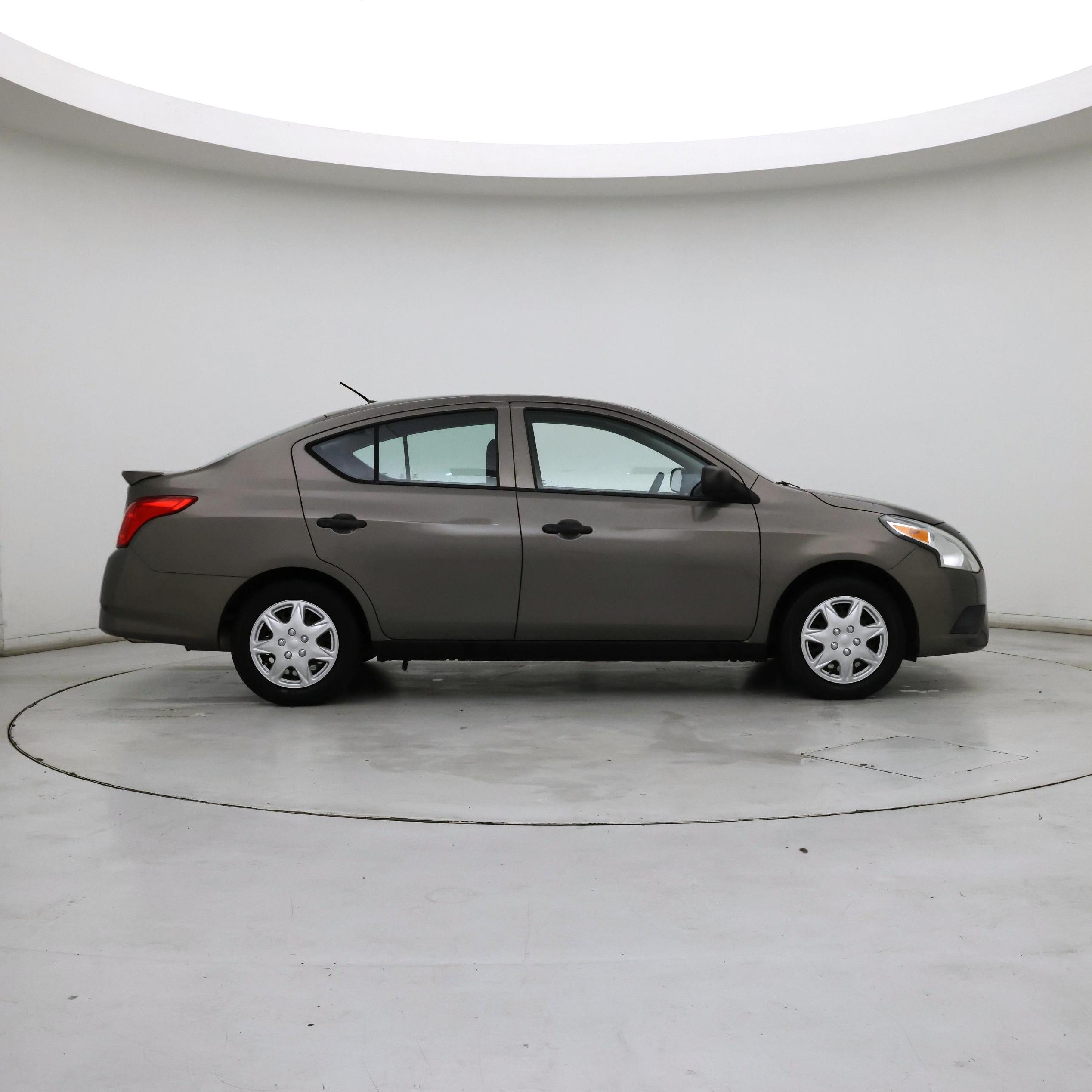 Thumbnail: 2015 Nissan Versa - 7
