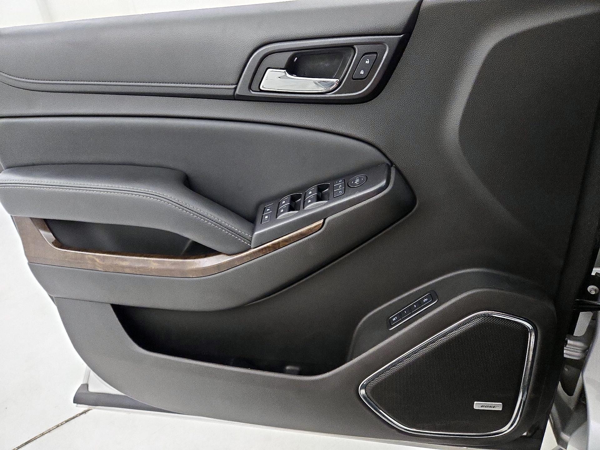Thumbnail: 2016 Chevrolet Tahoe - 12